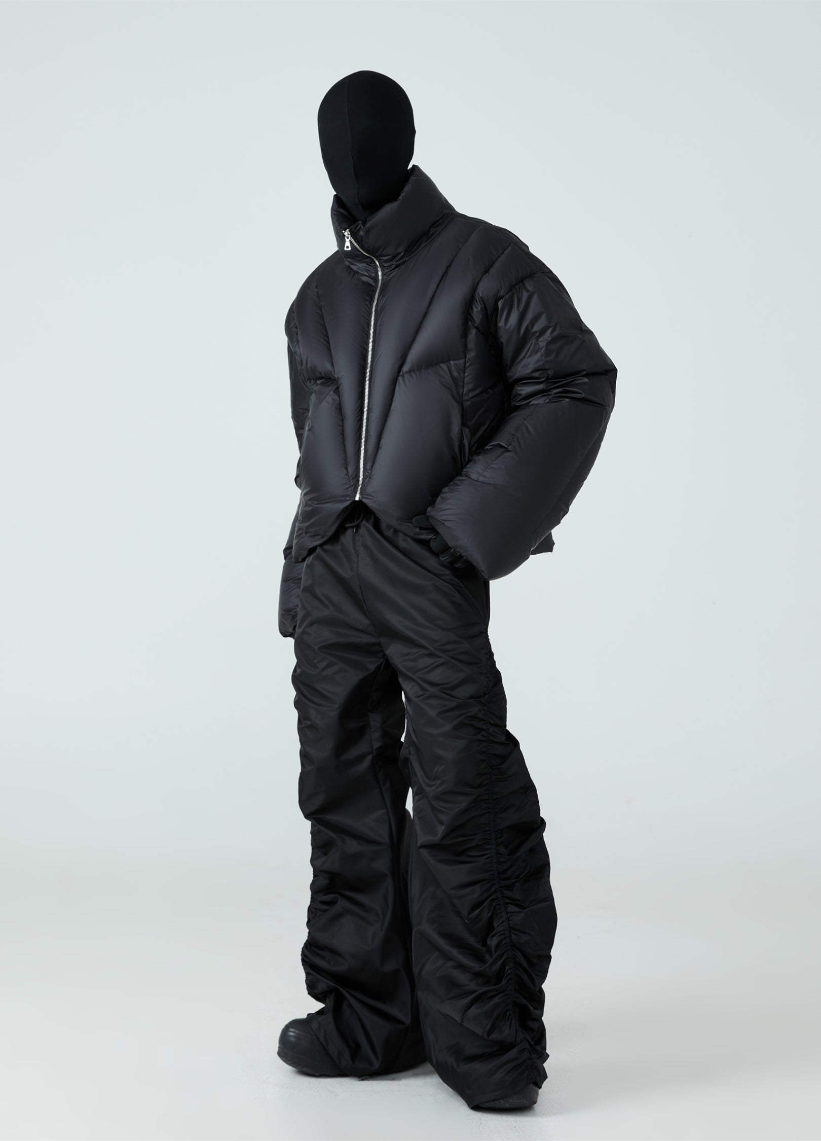 23FW V-Crop High-Collar Puffer