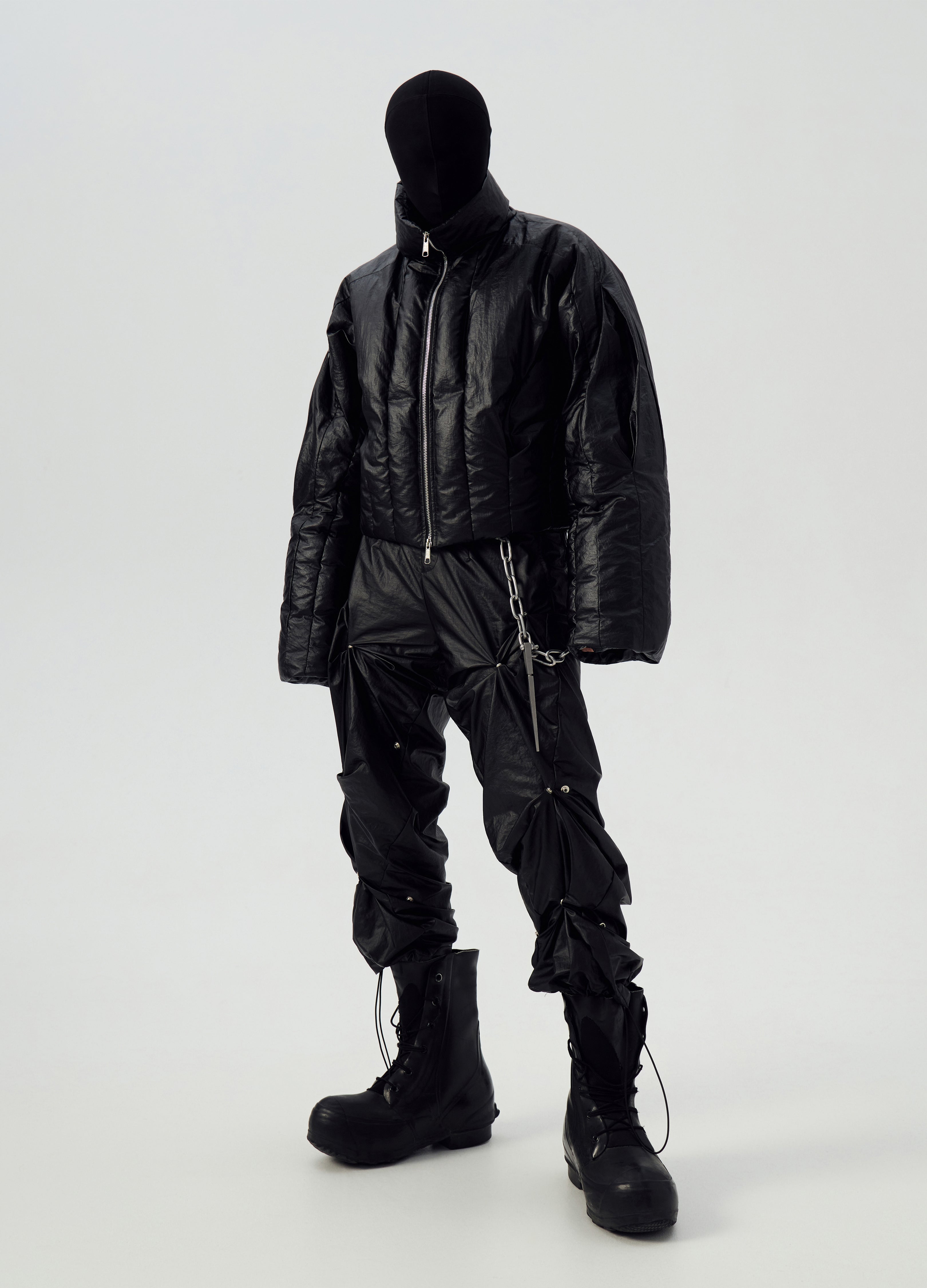 24FW GLOSSY BLACK STAND COLLAR PUFFER