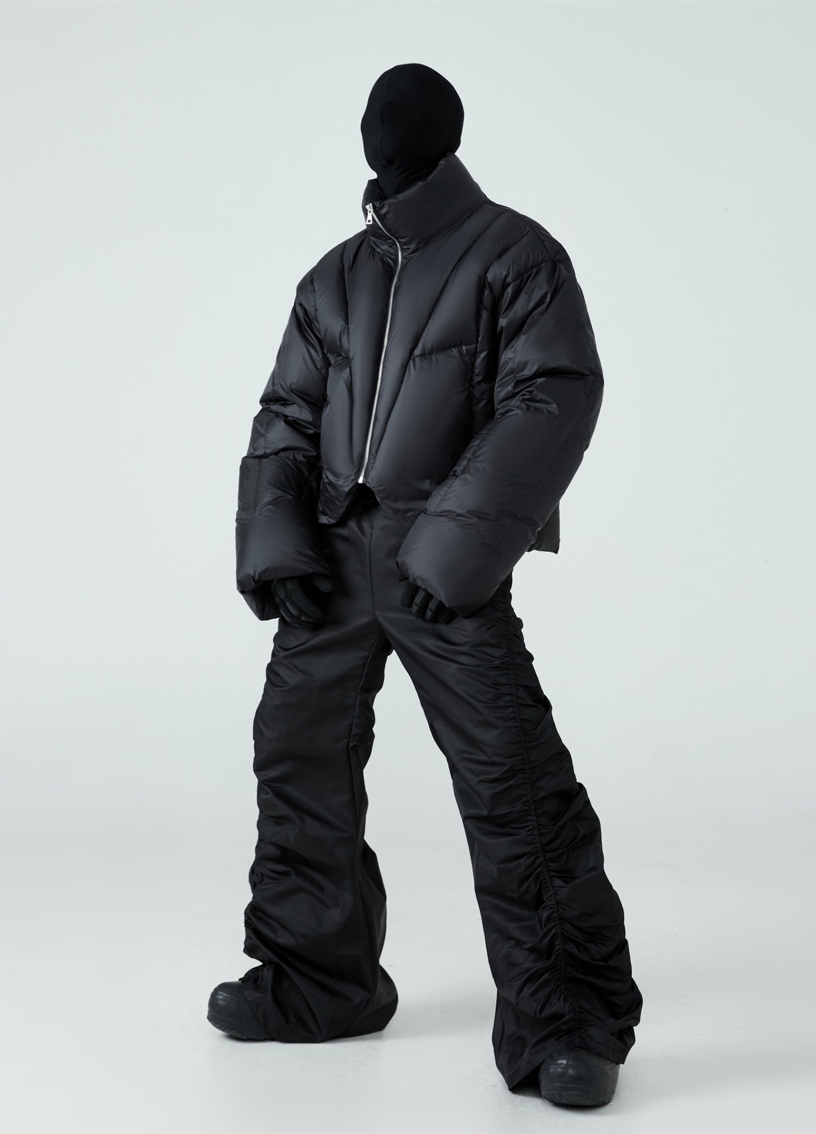 23FW V-Crop High-Collar Puffer