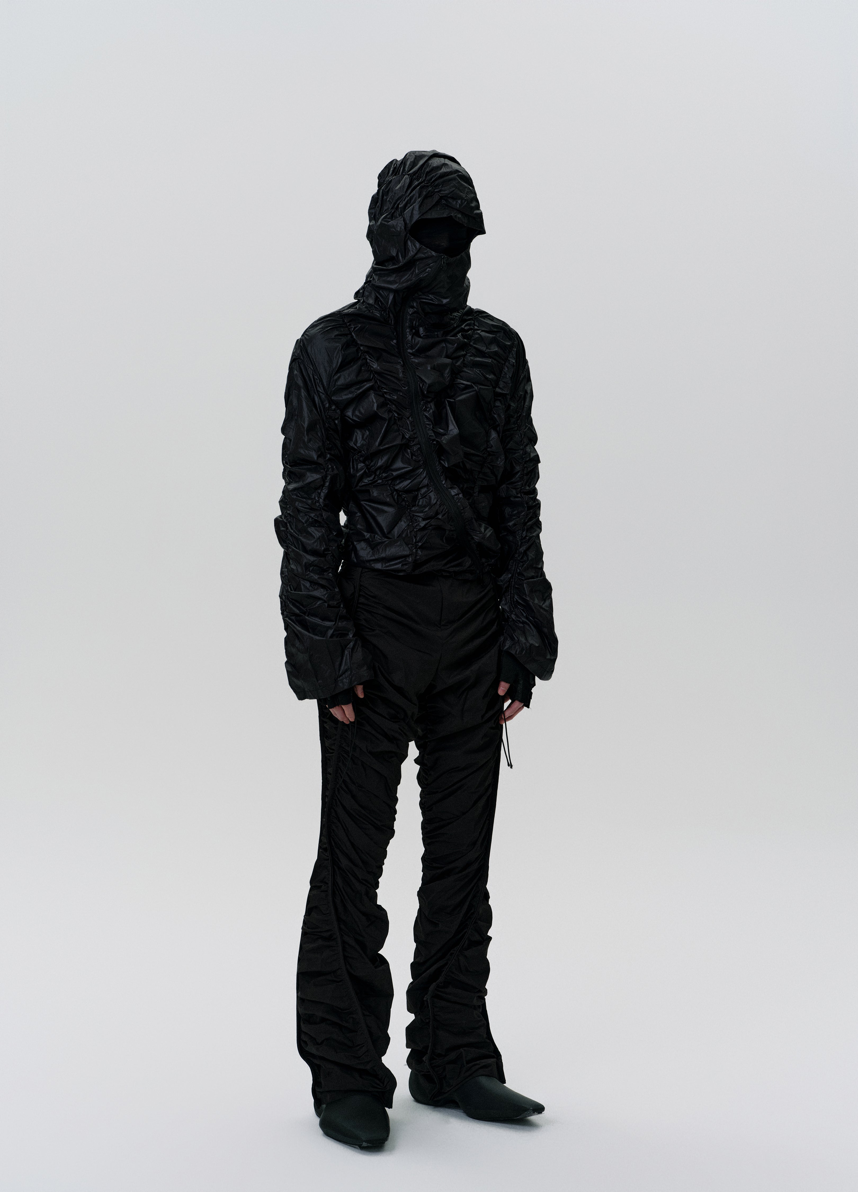 25SS WRINKLE SHELL TECH DARK TROUSERS
