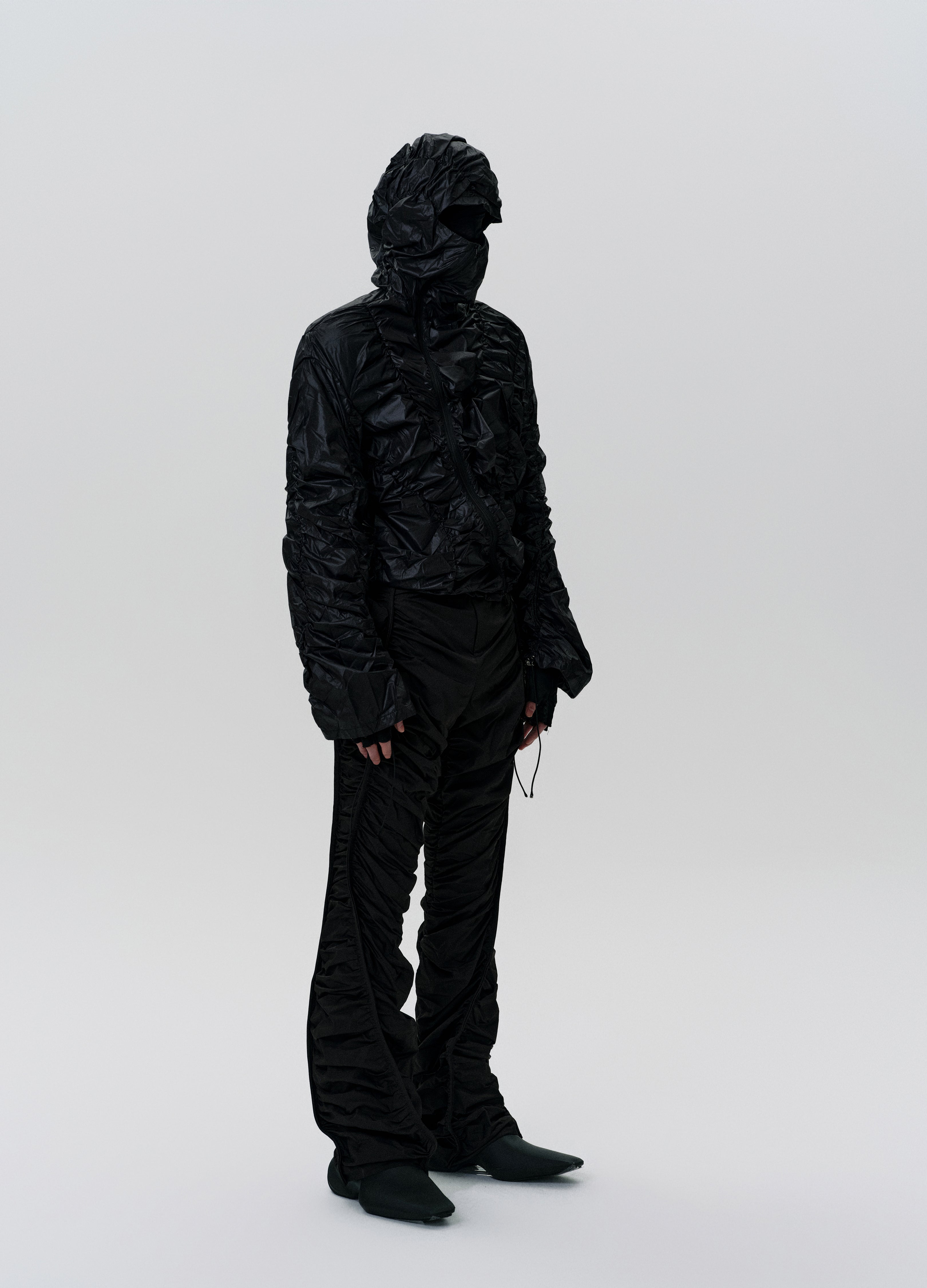 25SS WRINKLE SHELL TECH DARK TROUSERS