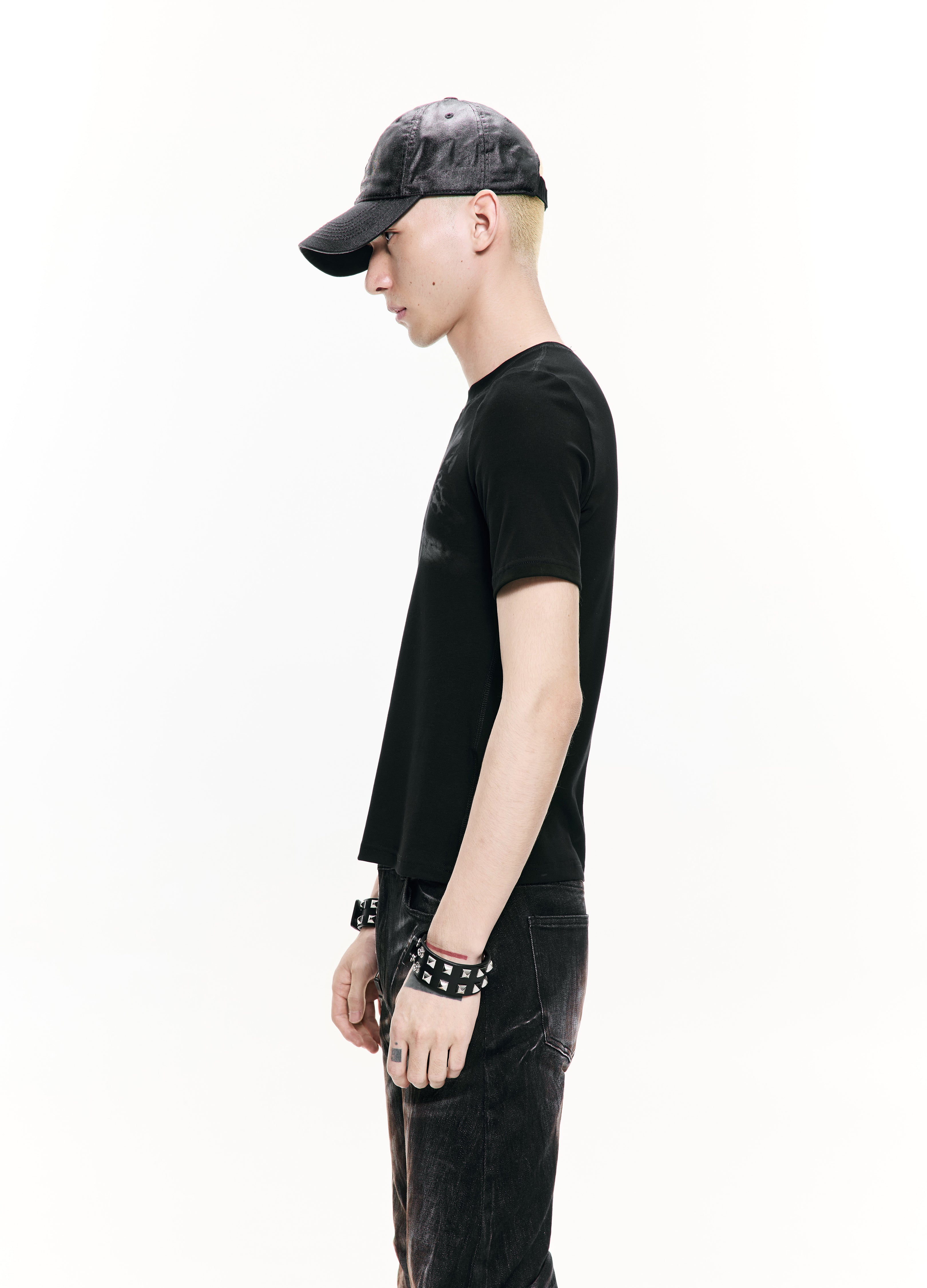 26SS REVELATION DARK FIT TEE