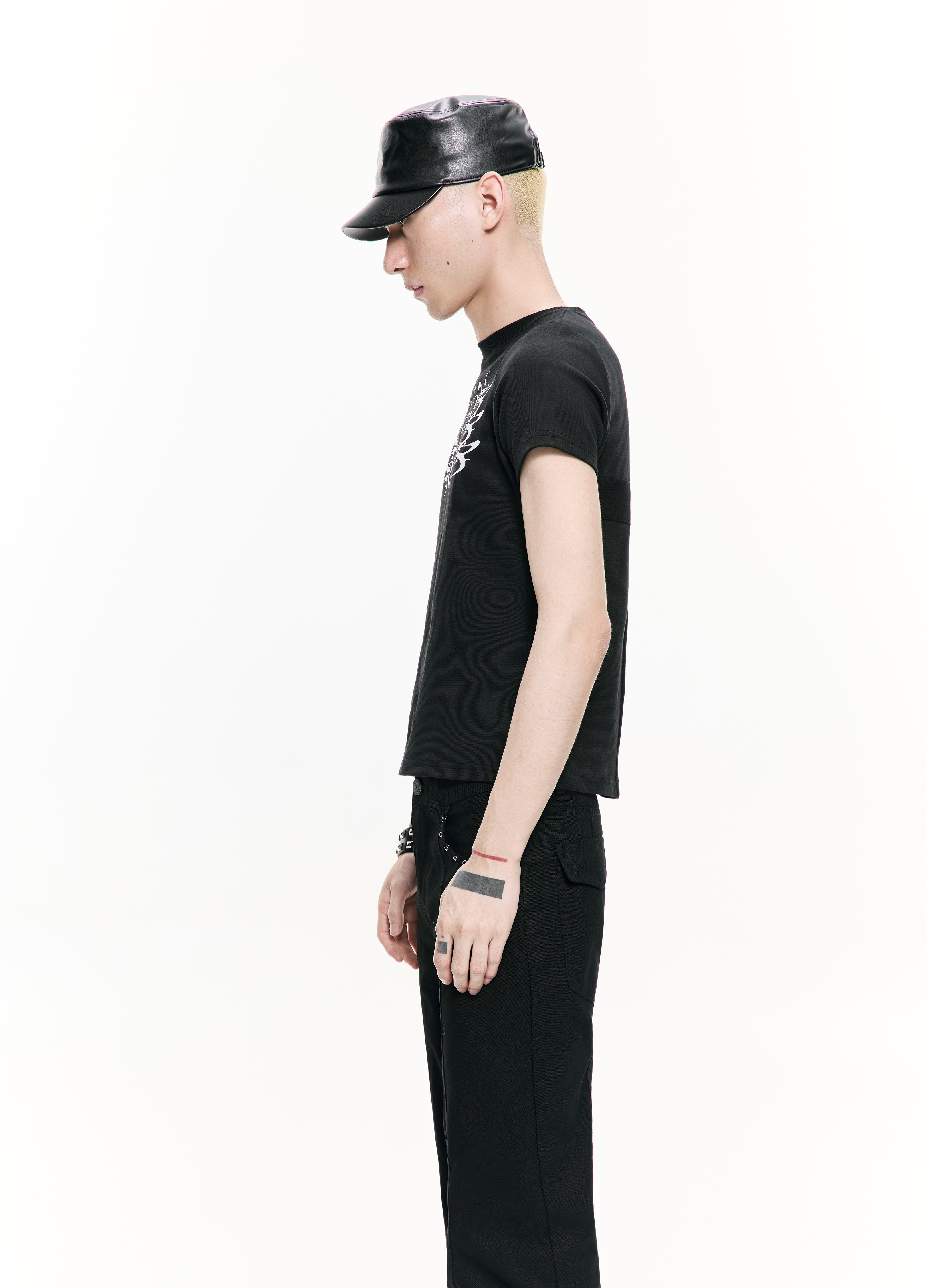 26SS DISTORTED GOTHIC LOGO TEE