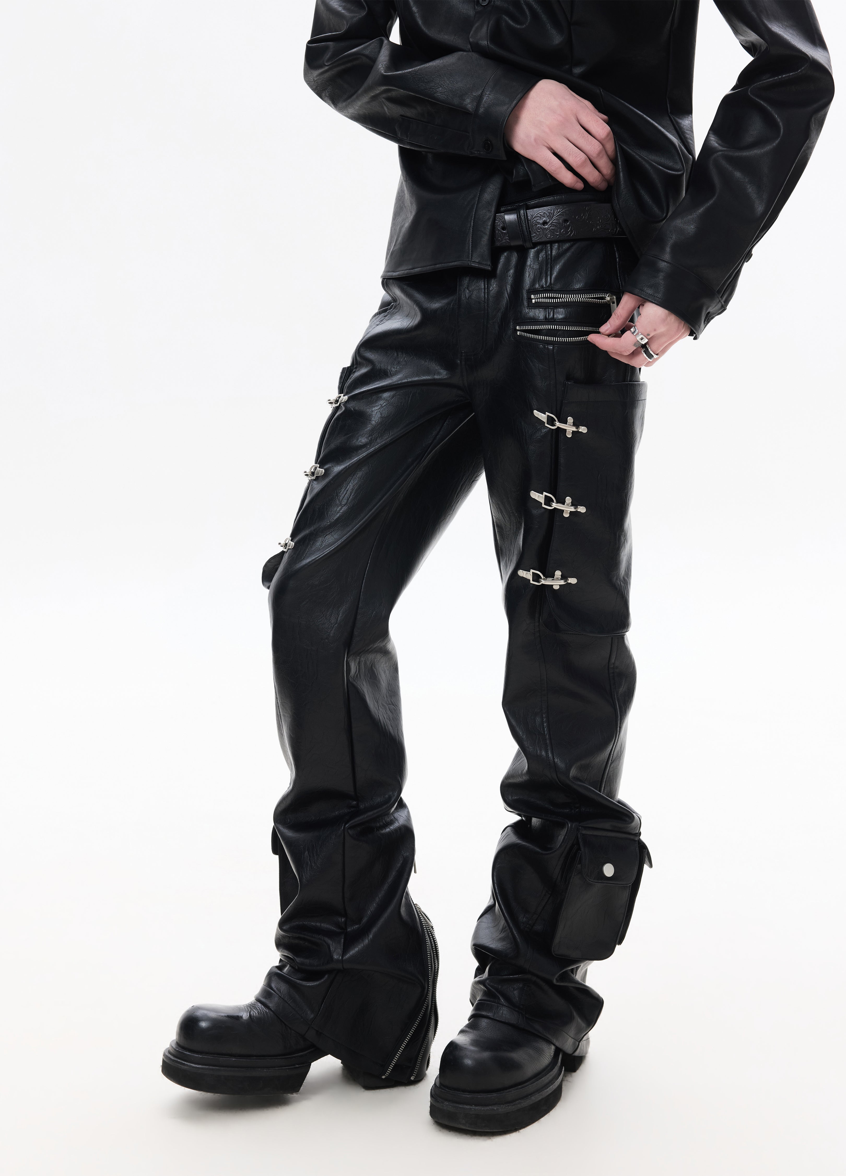 26SS BULLET FLARE LEATHER PANTS