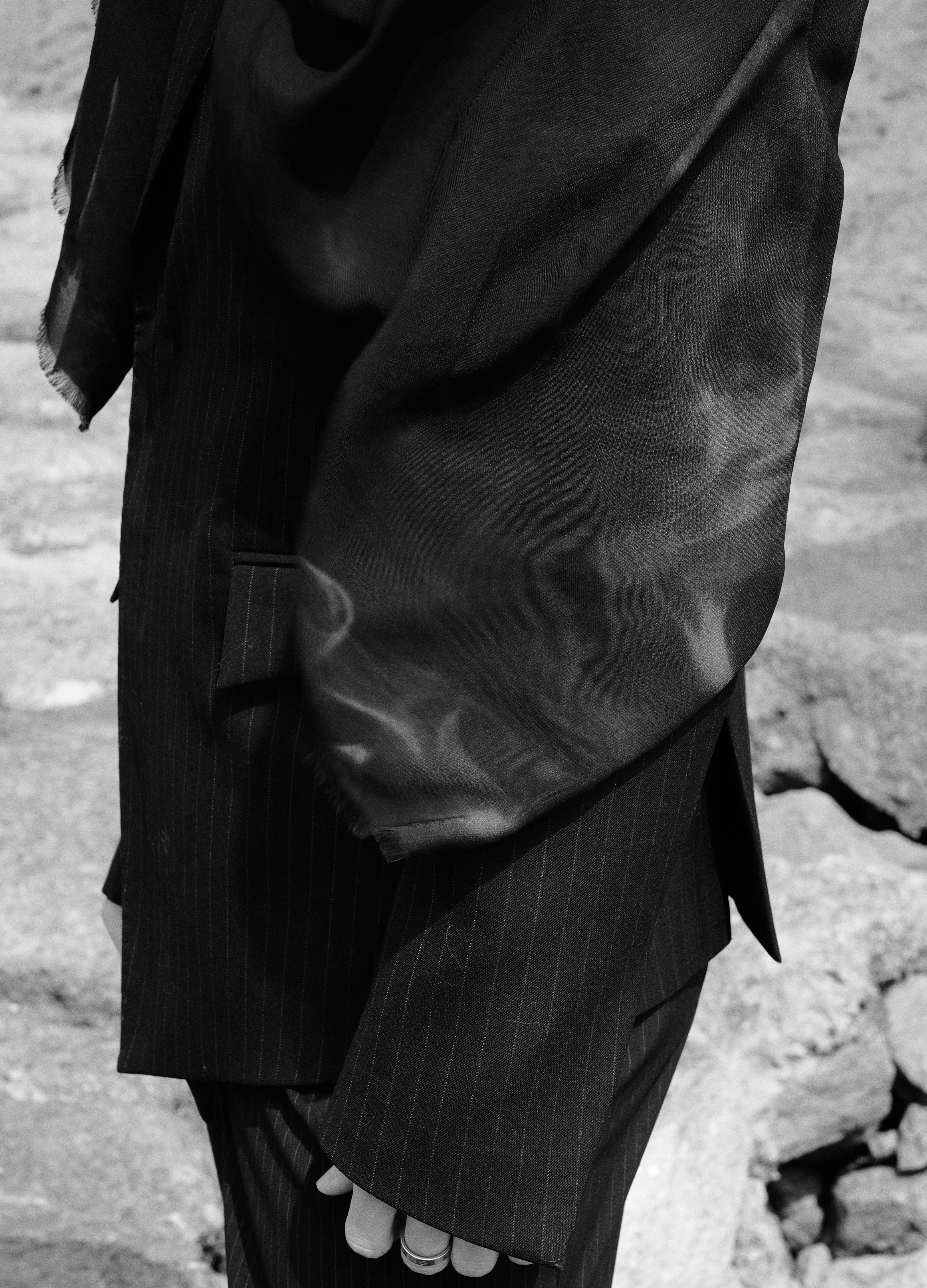 25SS BLADE STRIPE DECONSTRUCTED SUIT