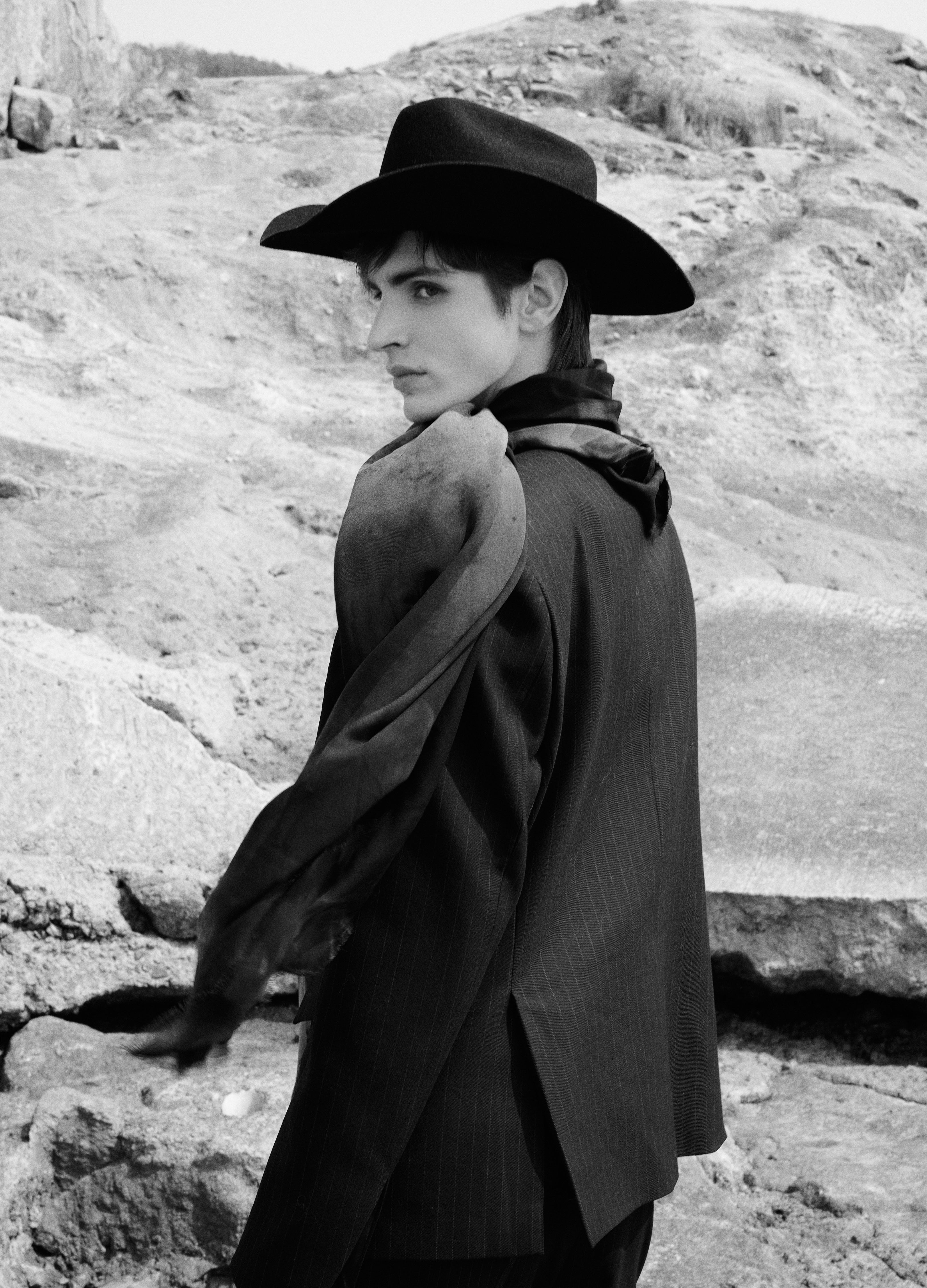 25SS BLADE STRIPE DECONSTRUCTED SUIT