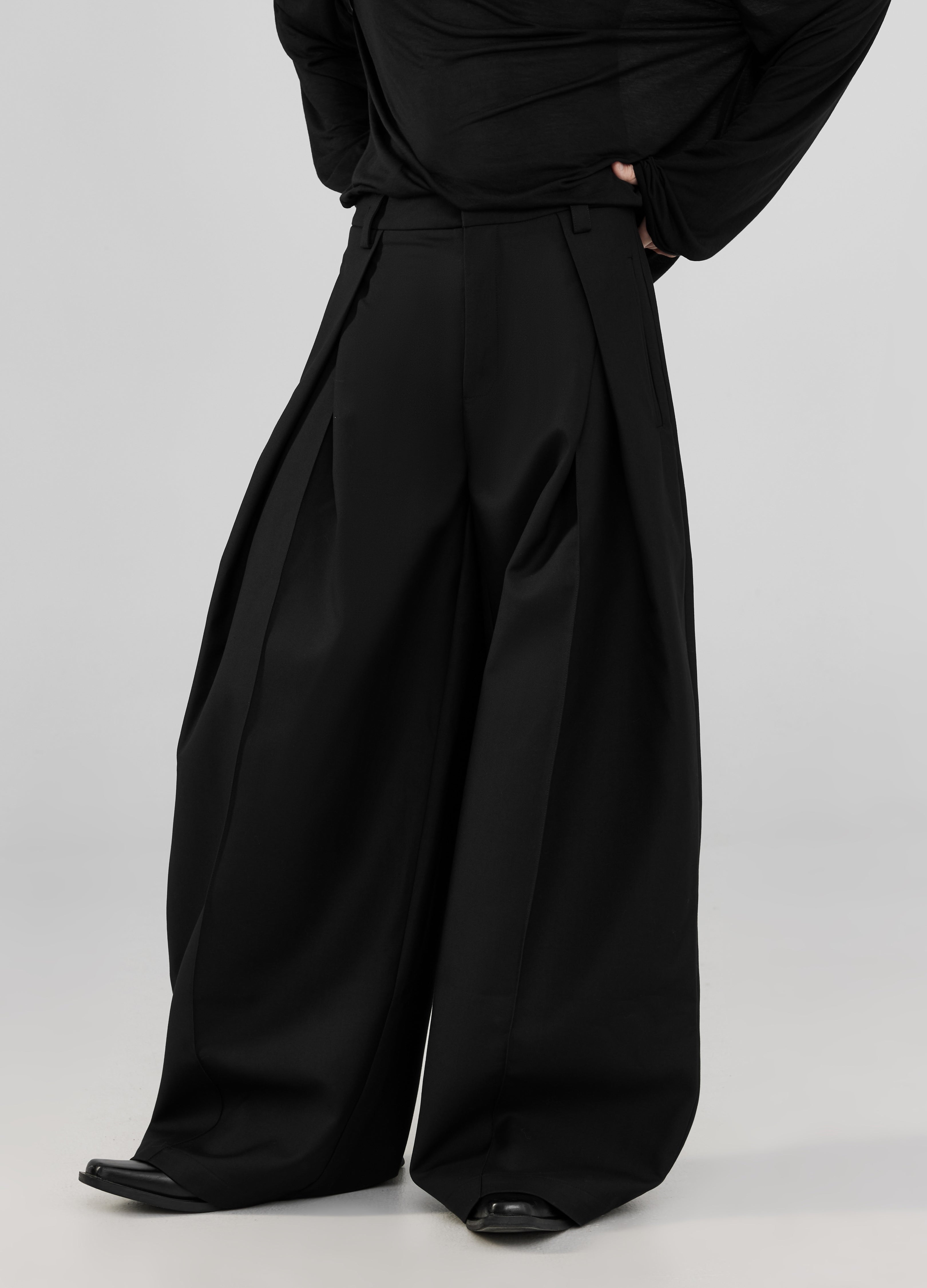 24FW 3D Pleated Pants