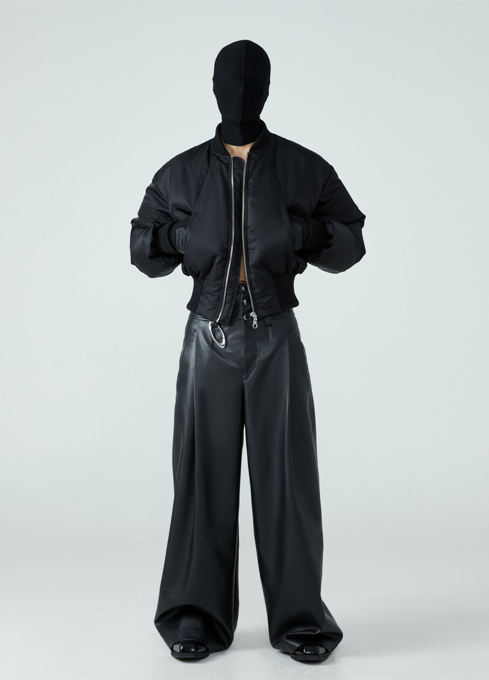 23FW Sleek Waisted Down Jacket