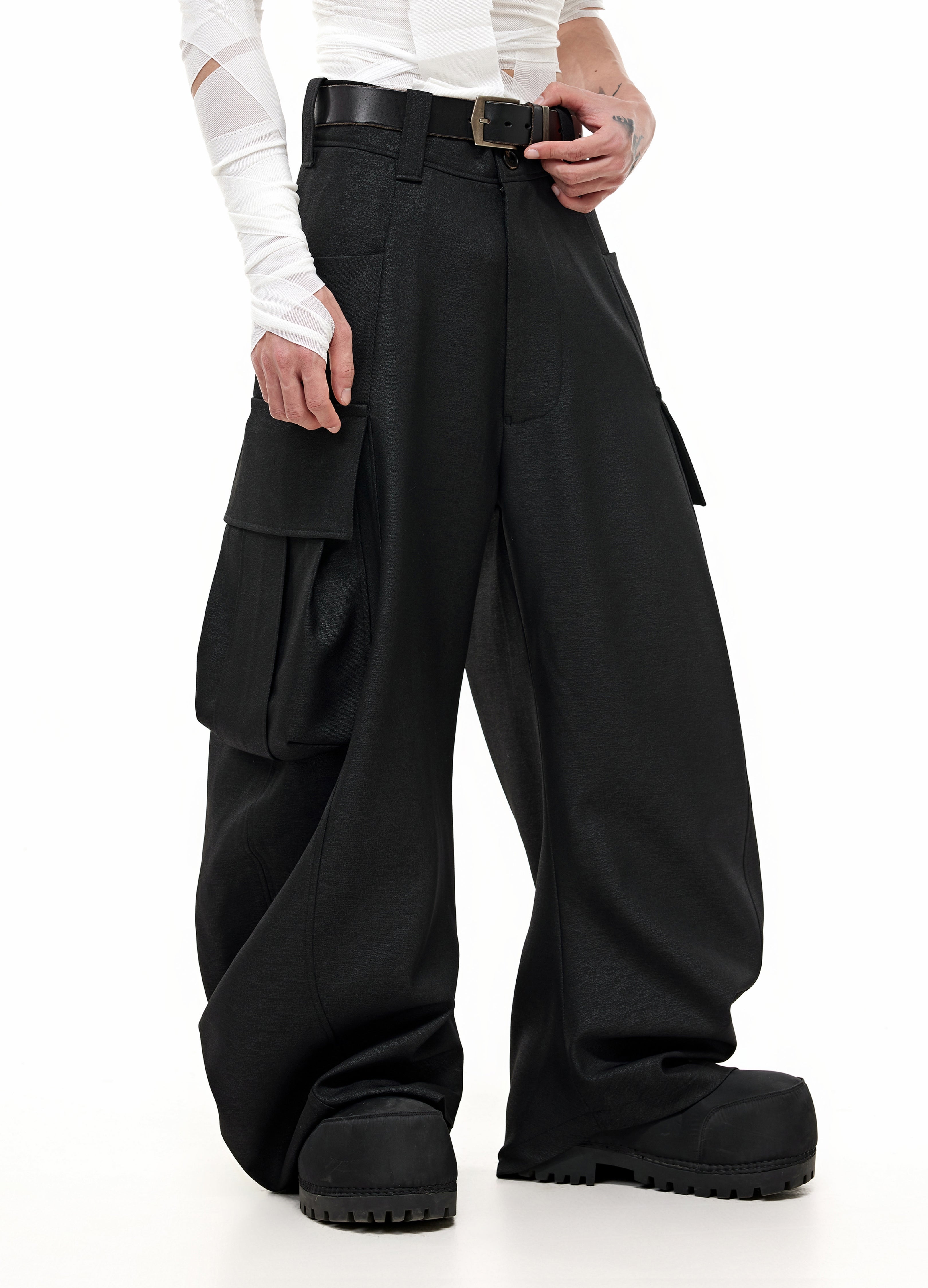 BLADE CUT WIDE CARGOS