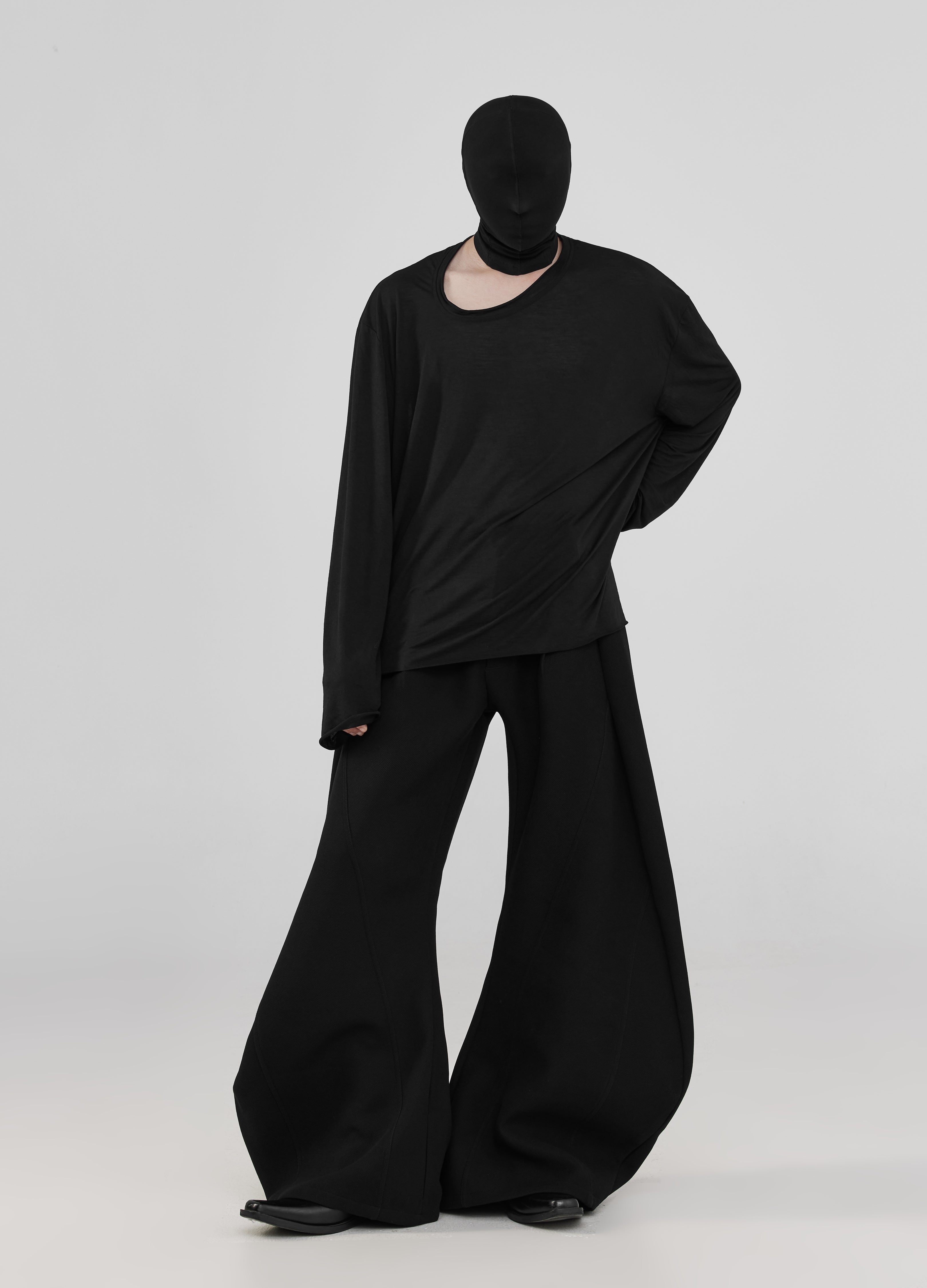 24FW Asymmetrical Tee