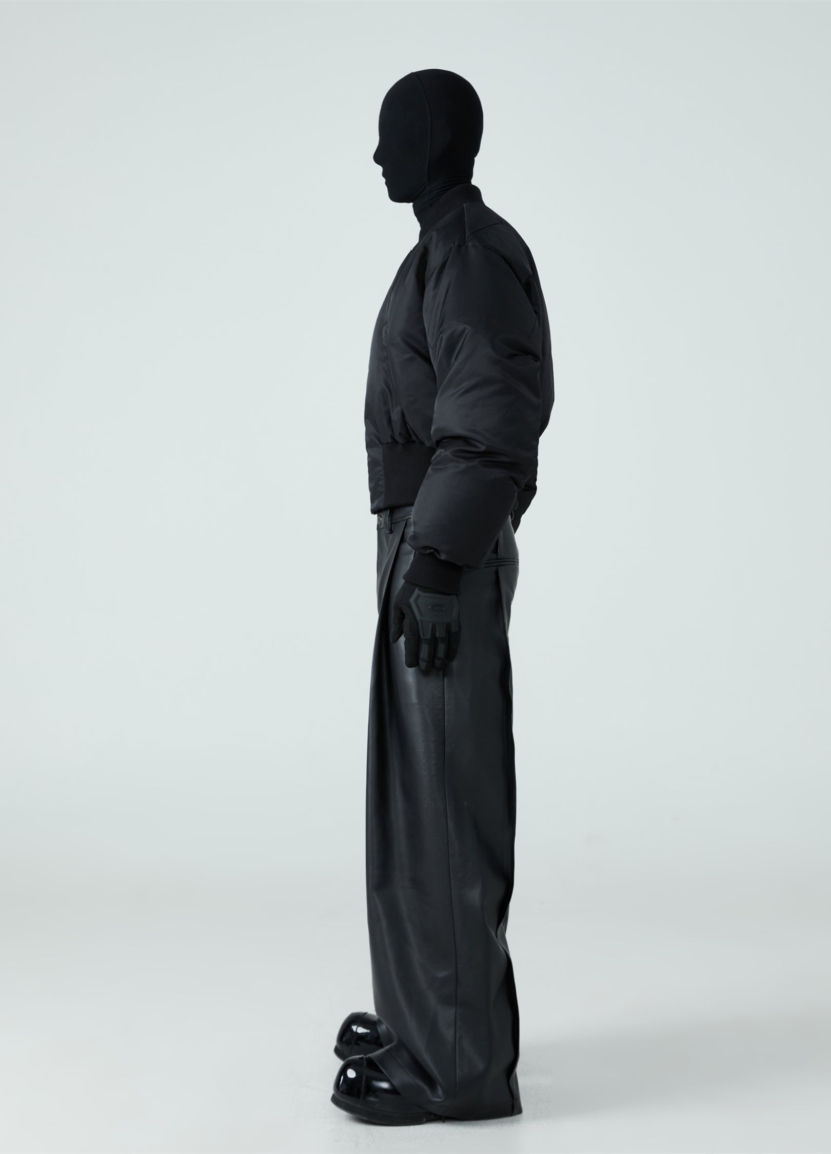 23FW Sleek Waisted Down Jacket