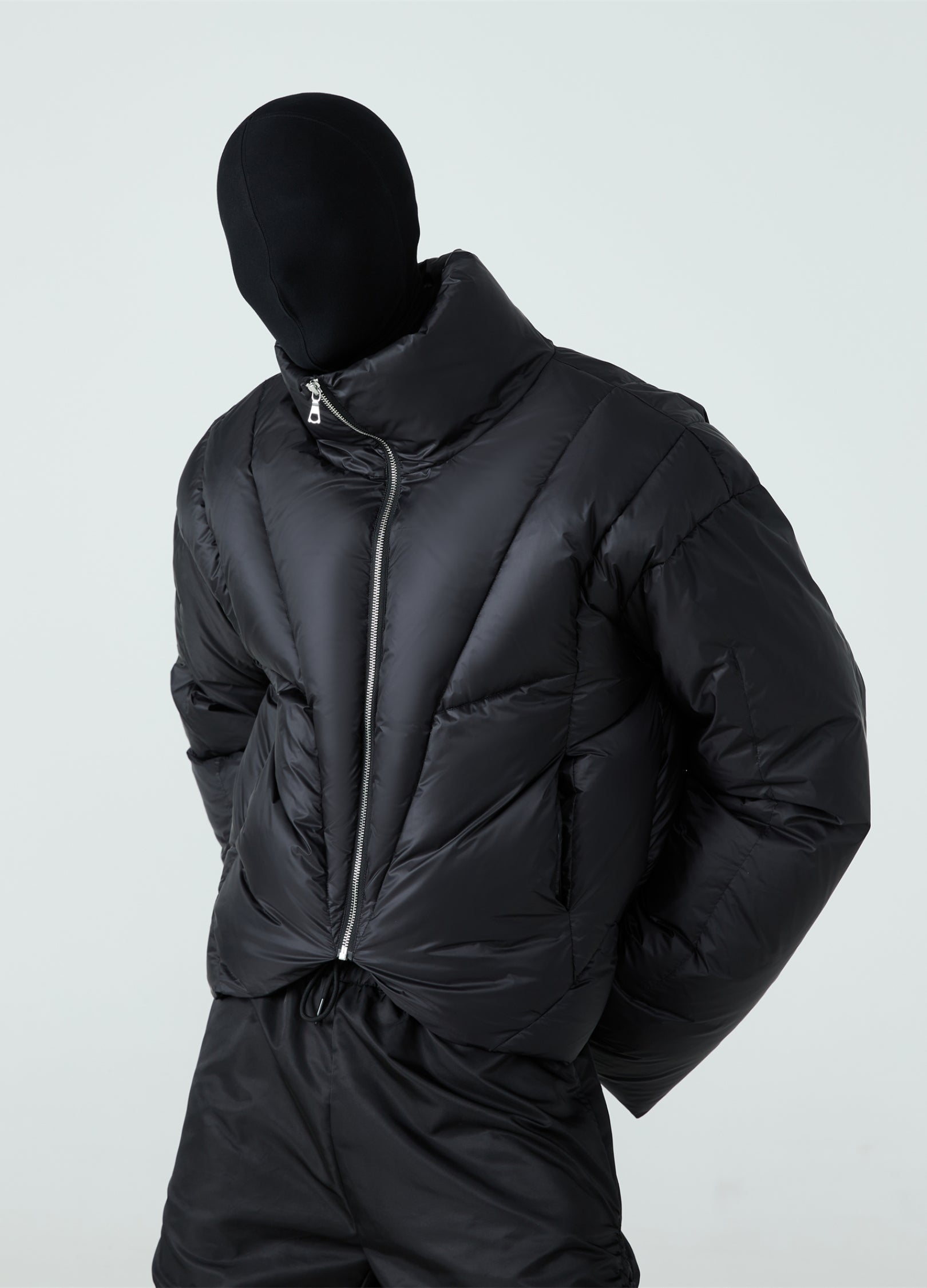 23FW V-Crop High-Collar Puffer