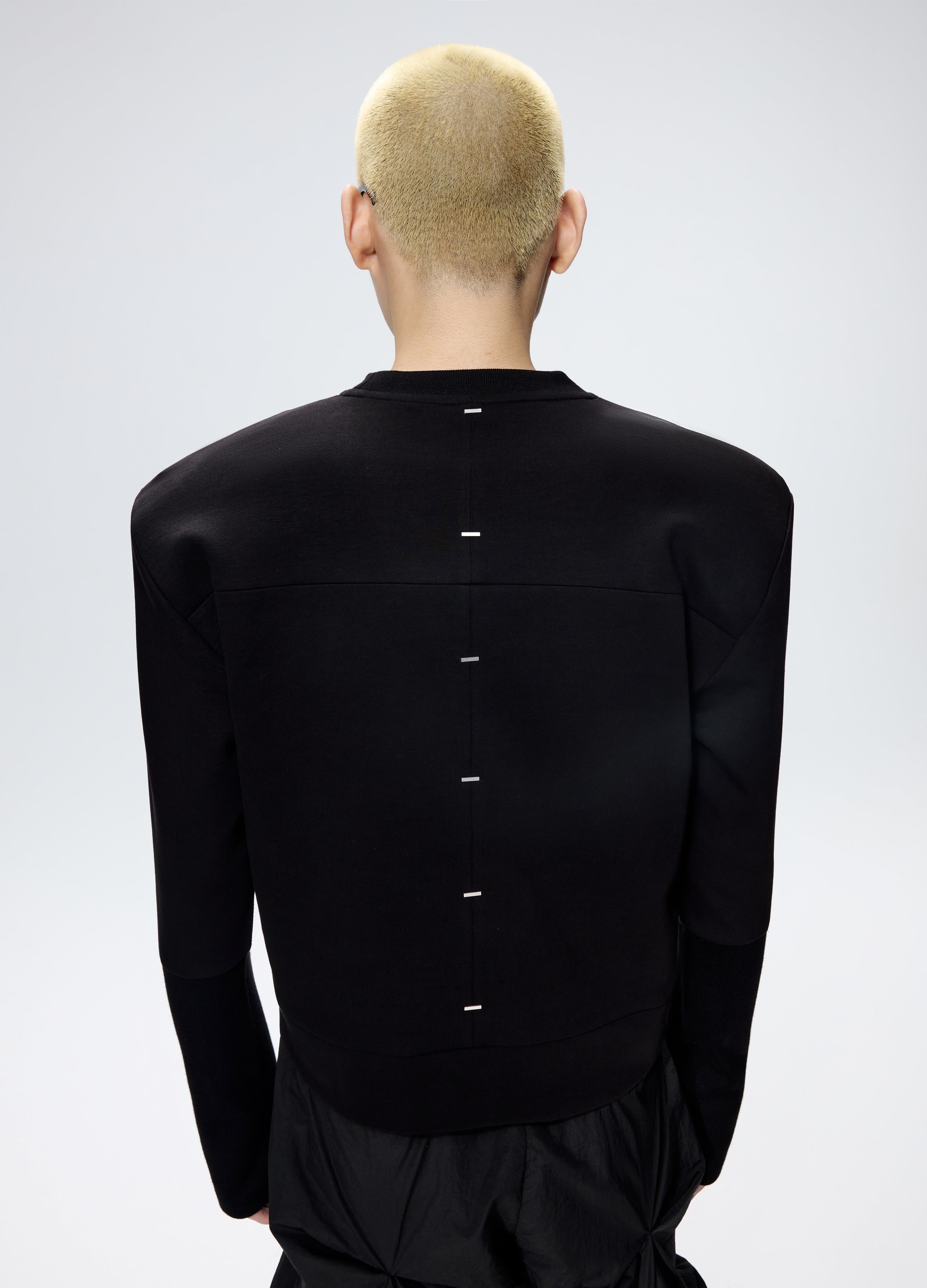 25FW STAPLE DETAIL CROPPED HOODIE