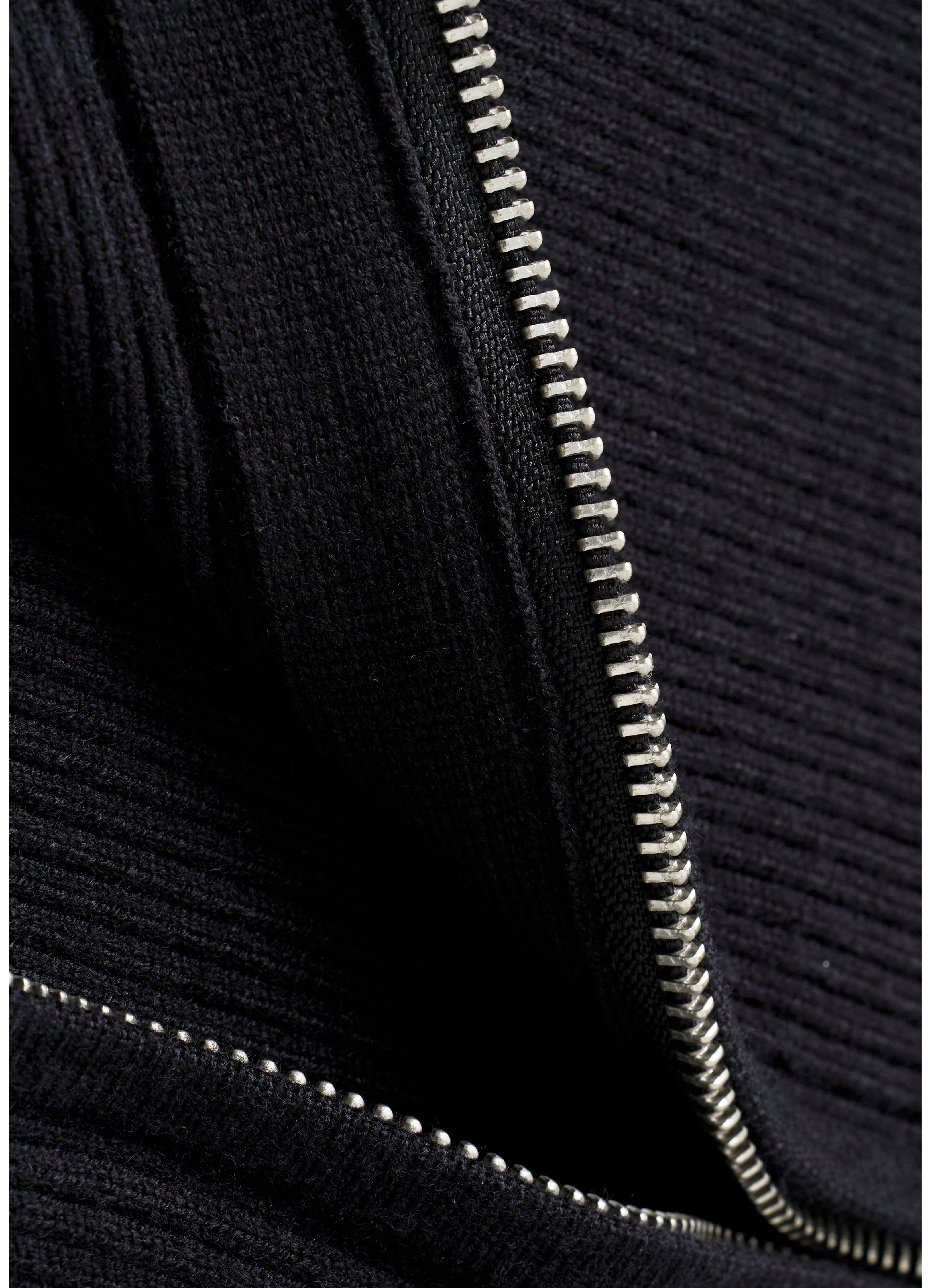 25FW FITTED BLACK KNIT CARDIGAN