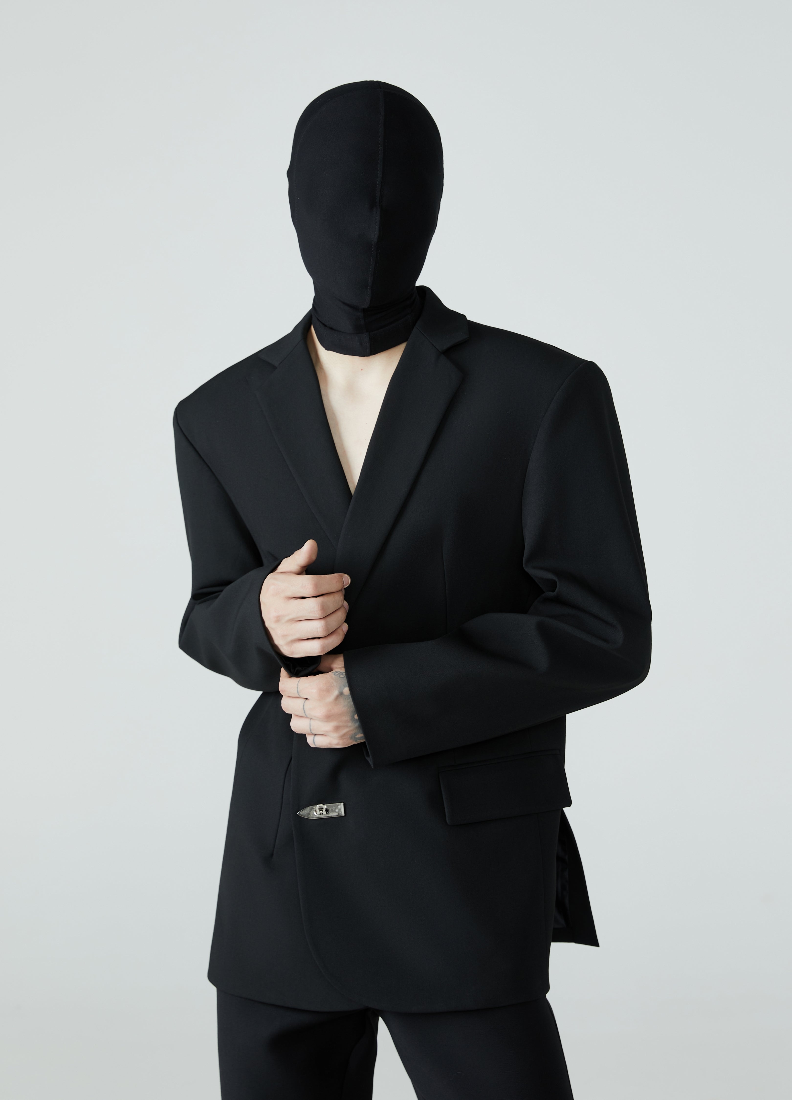 23FW Structured Shoulder Slim-Fit Suit Jacket