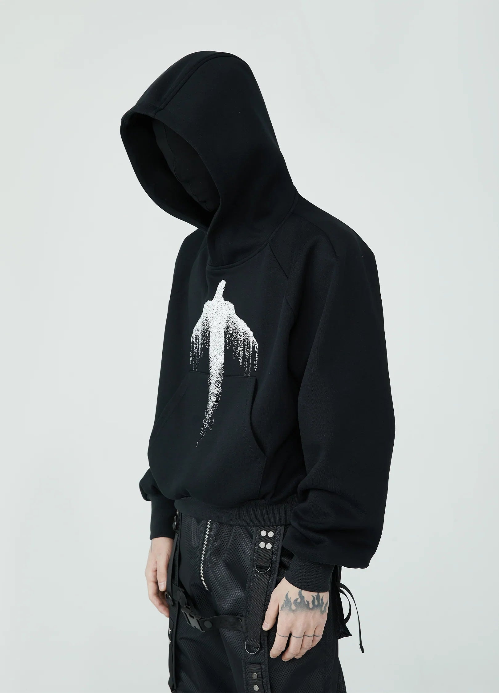 23SS Ethereal Guardian Cropped Hoodie