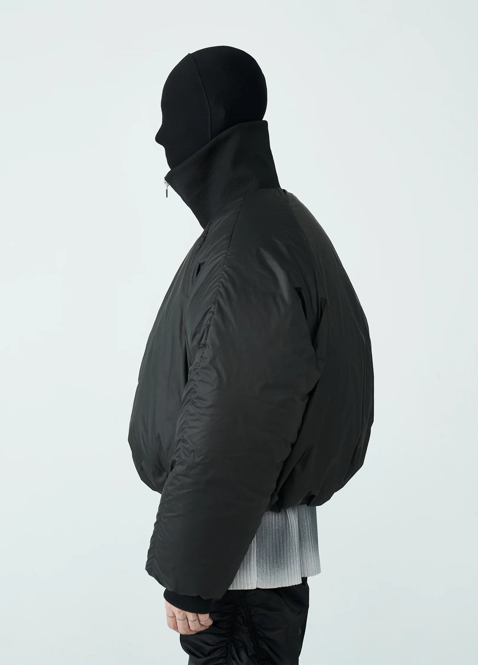 22FW Curved Down Jacket