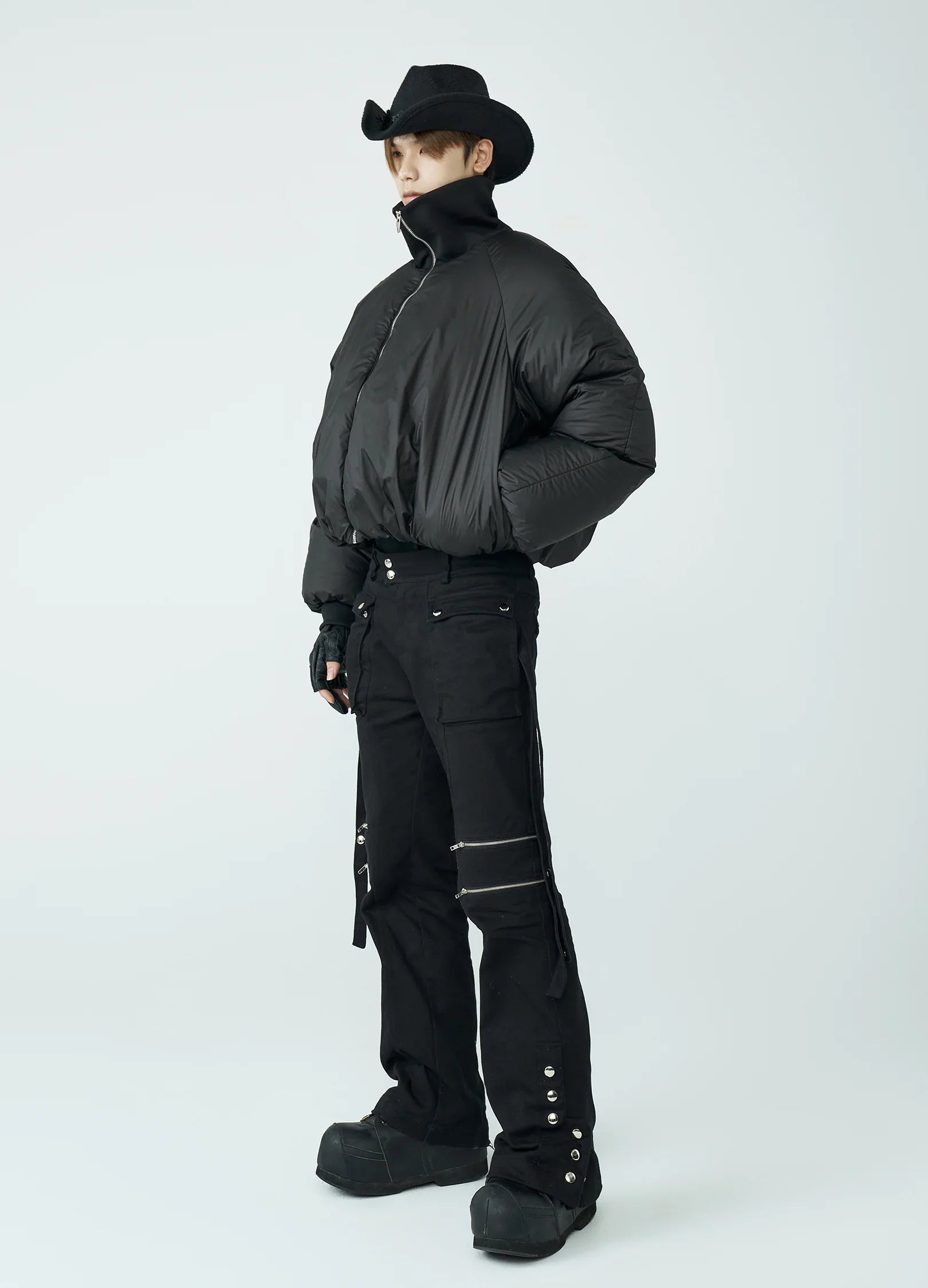 22FW Curved Down Jacket
