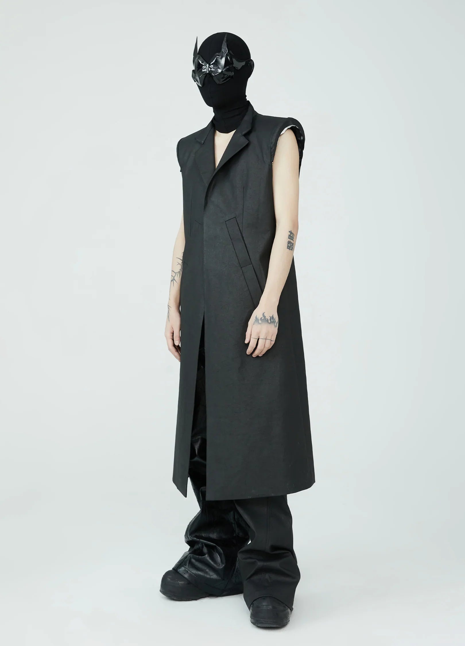 23SS Black Fortress Waxed Overcoat