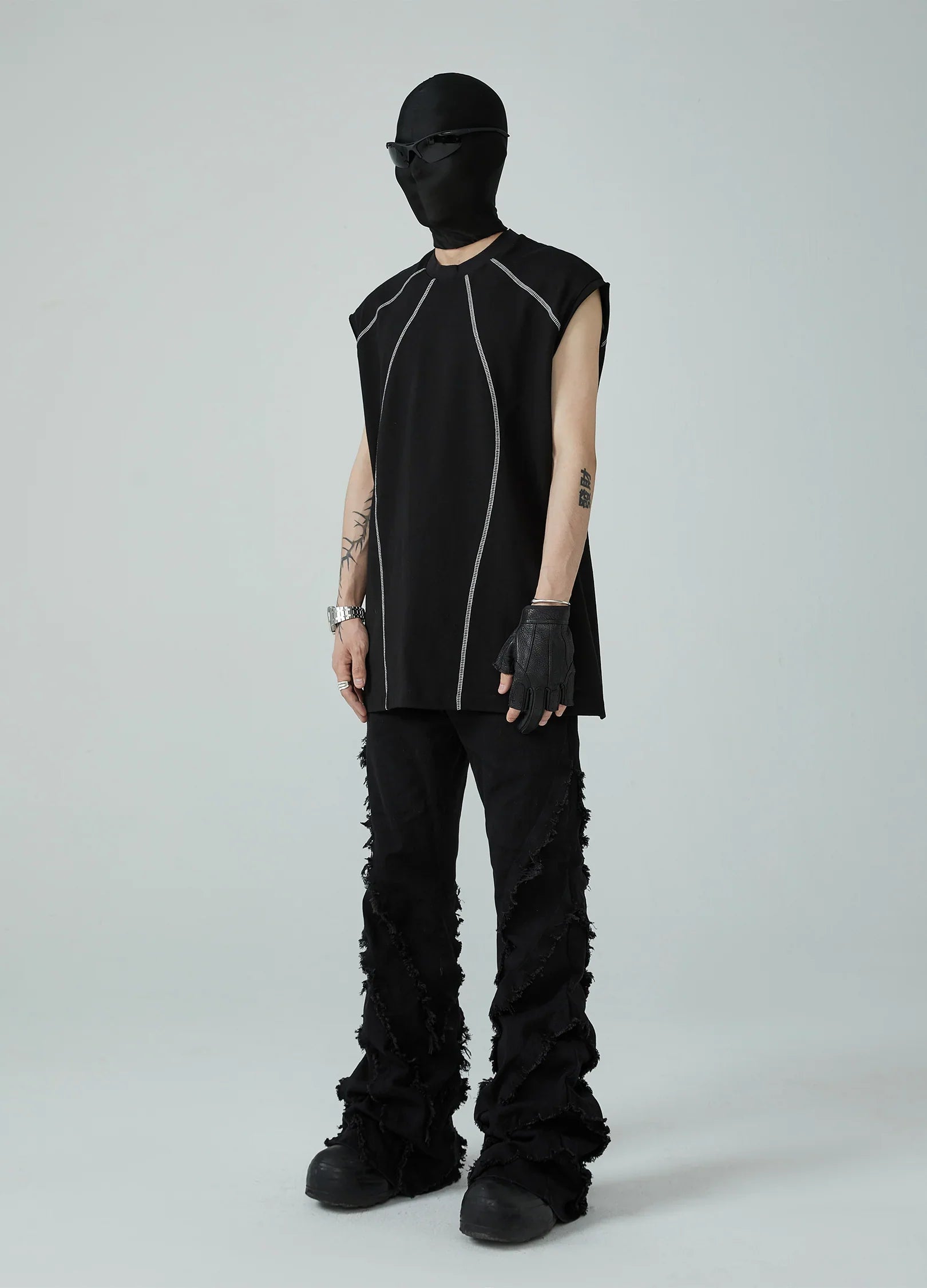 22SS Noir Flare Distressed Denim