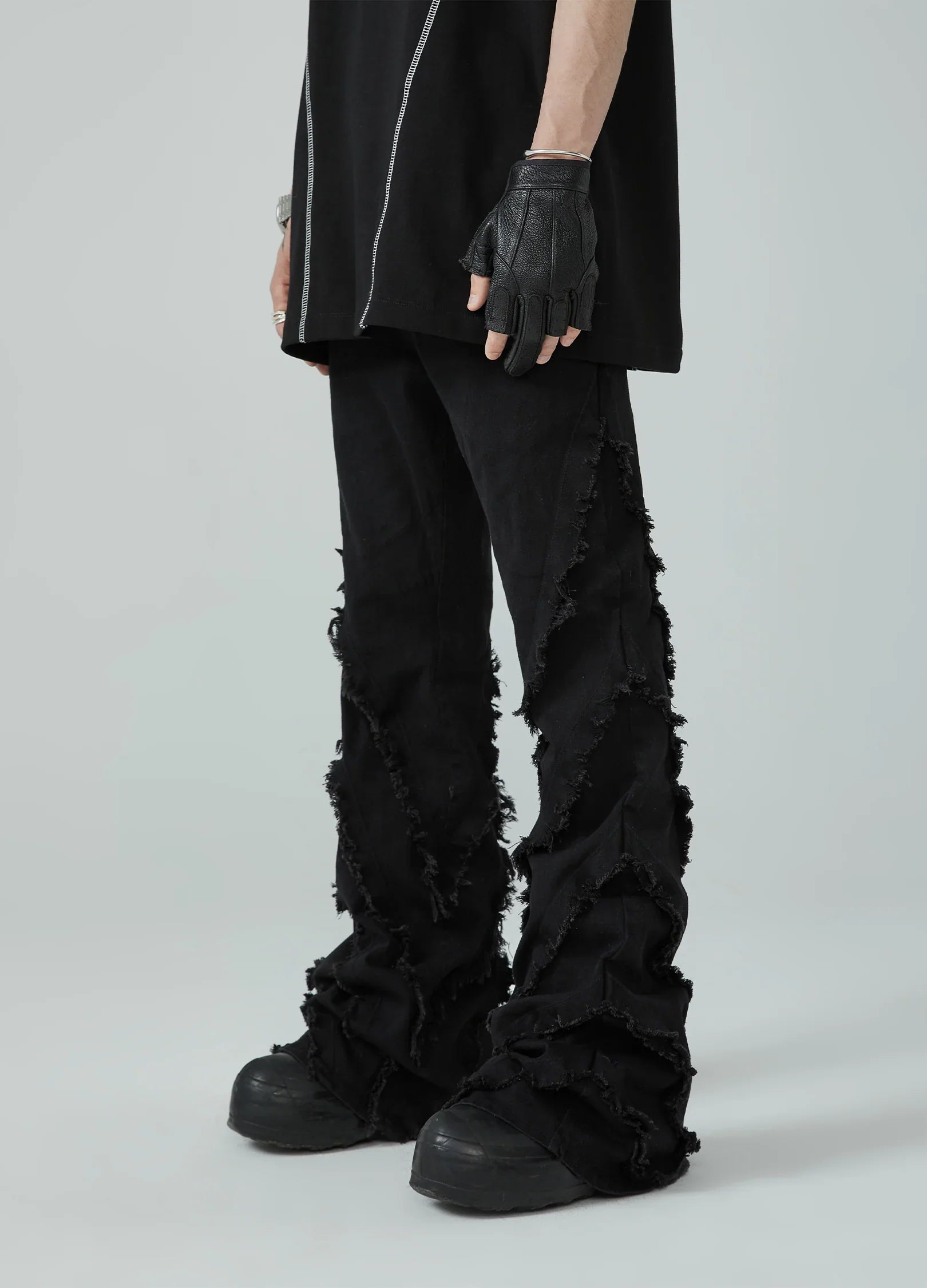 22SS Noir Flare Distressed Denim