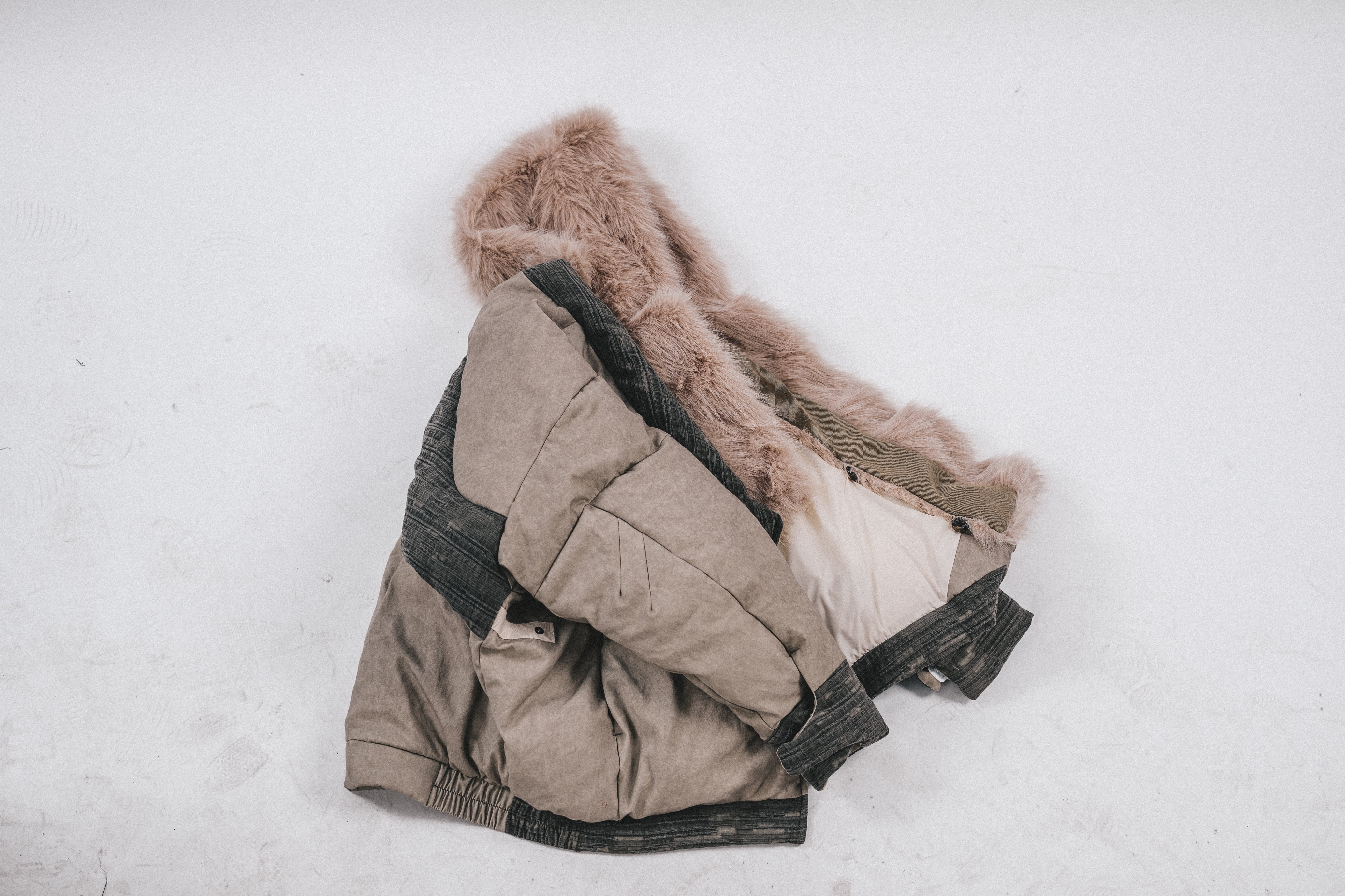 DRKLEI Hunter Cloak Down