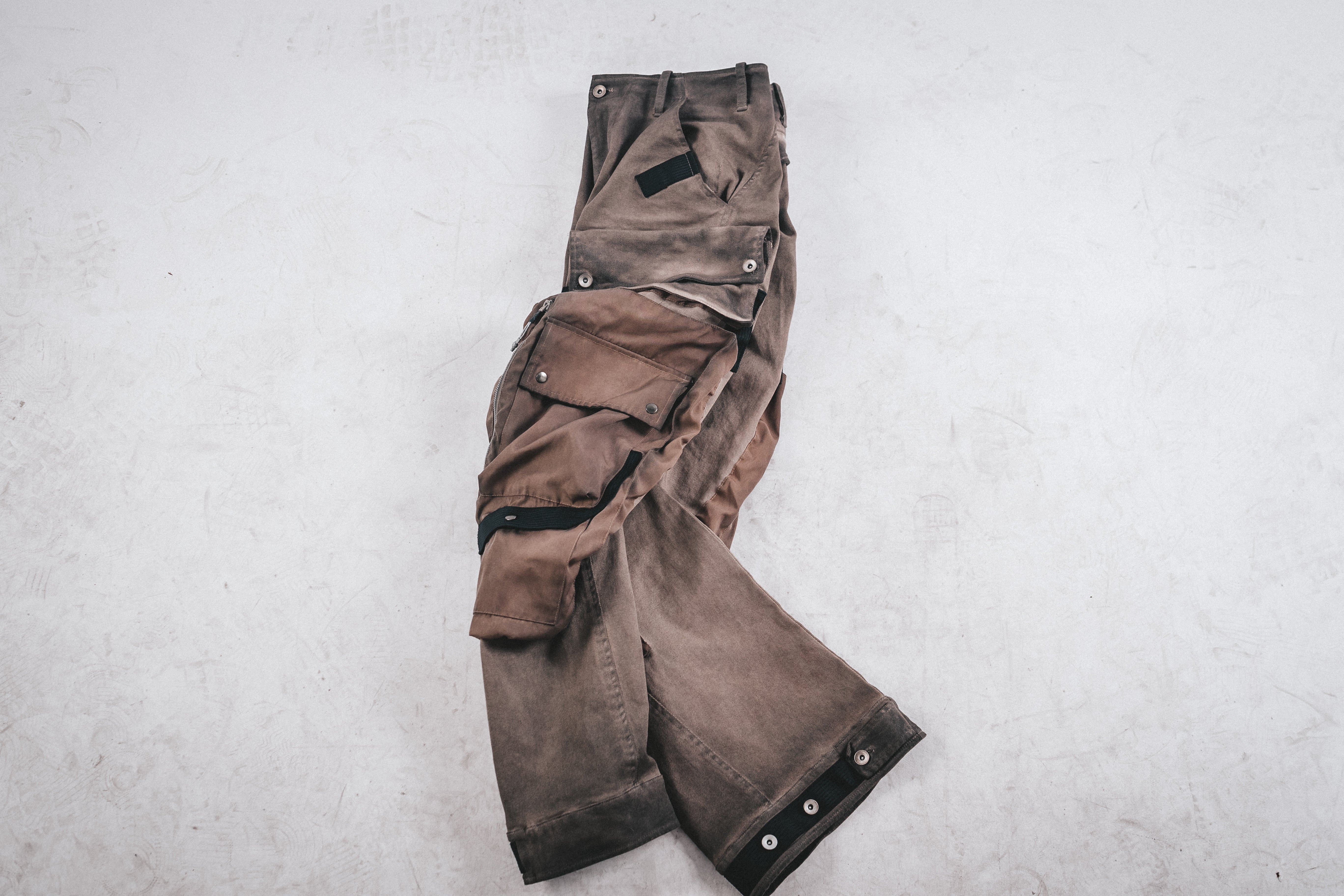 DRKLEI CURVED BLADE PARATROOPER PANTS