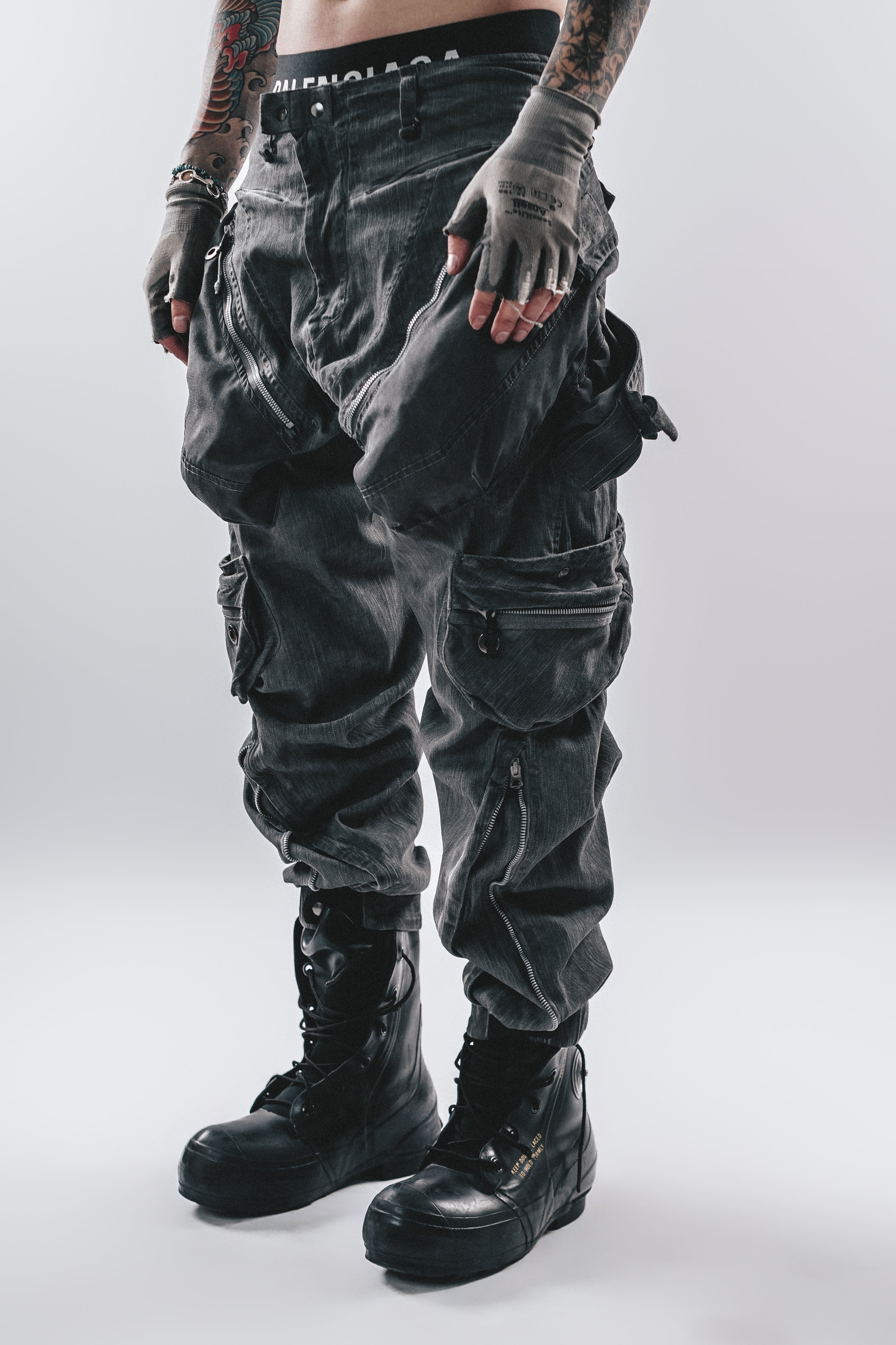 DARKCORE STRAP CARGO PANTS