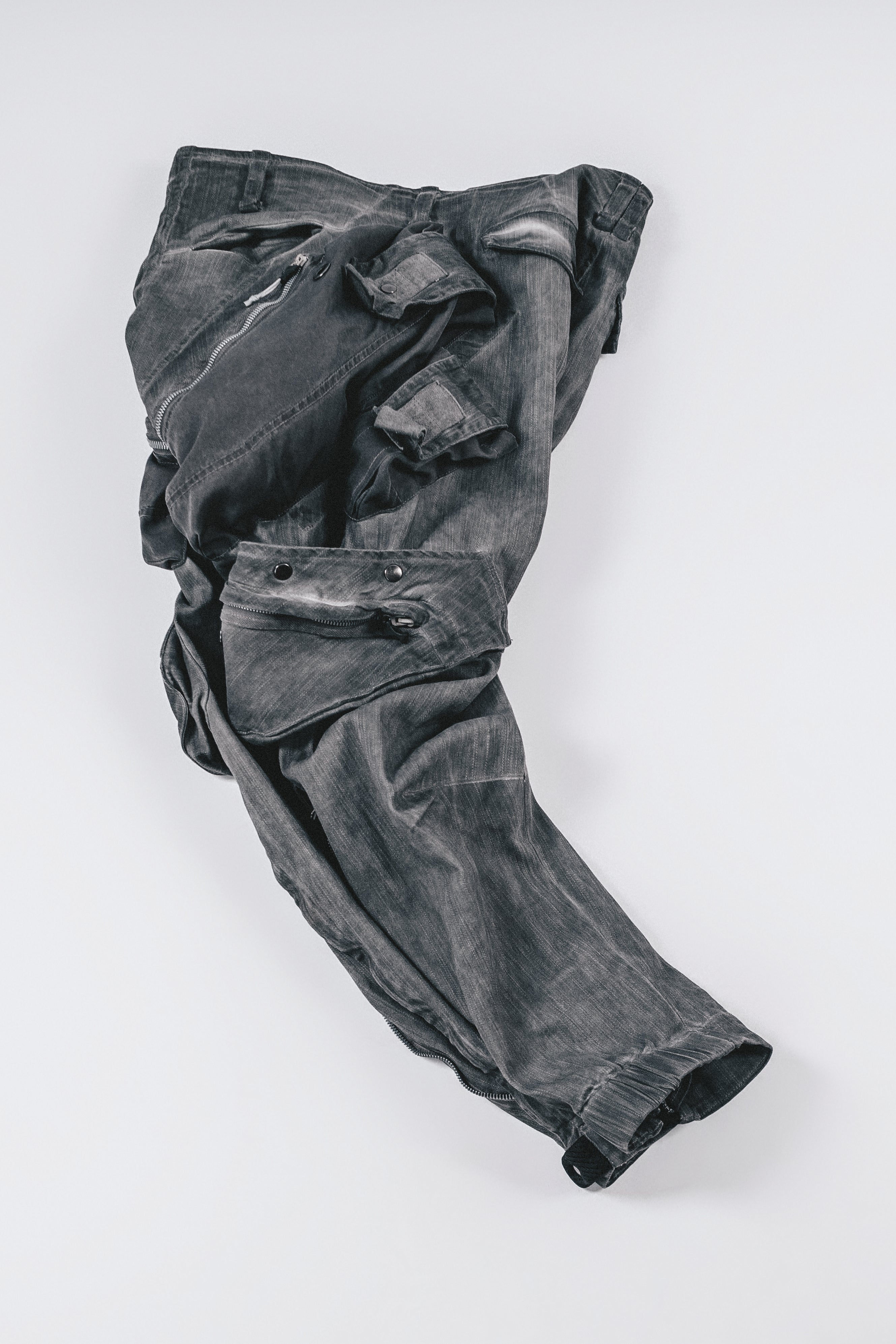 DARKCORE STRAP CARGO PANTS
