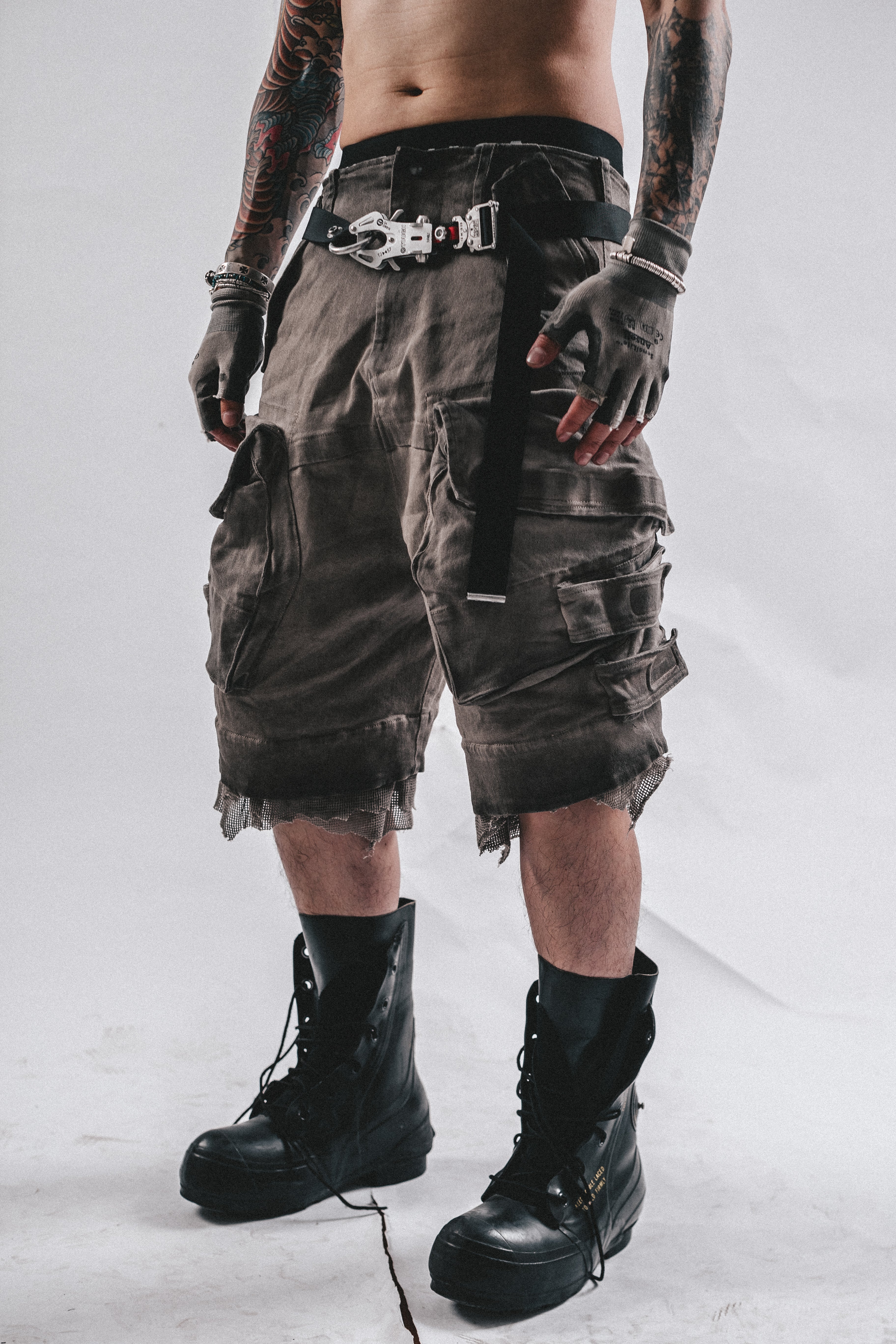 DRKLEI DUSTFLEX CARGO SHORTS
