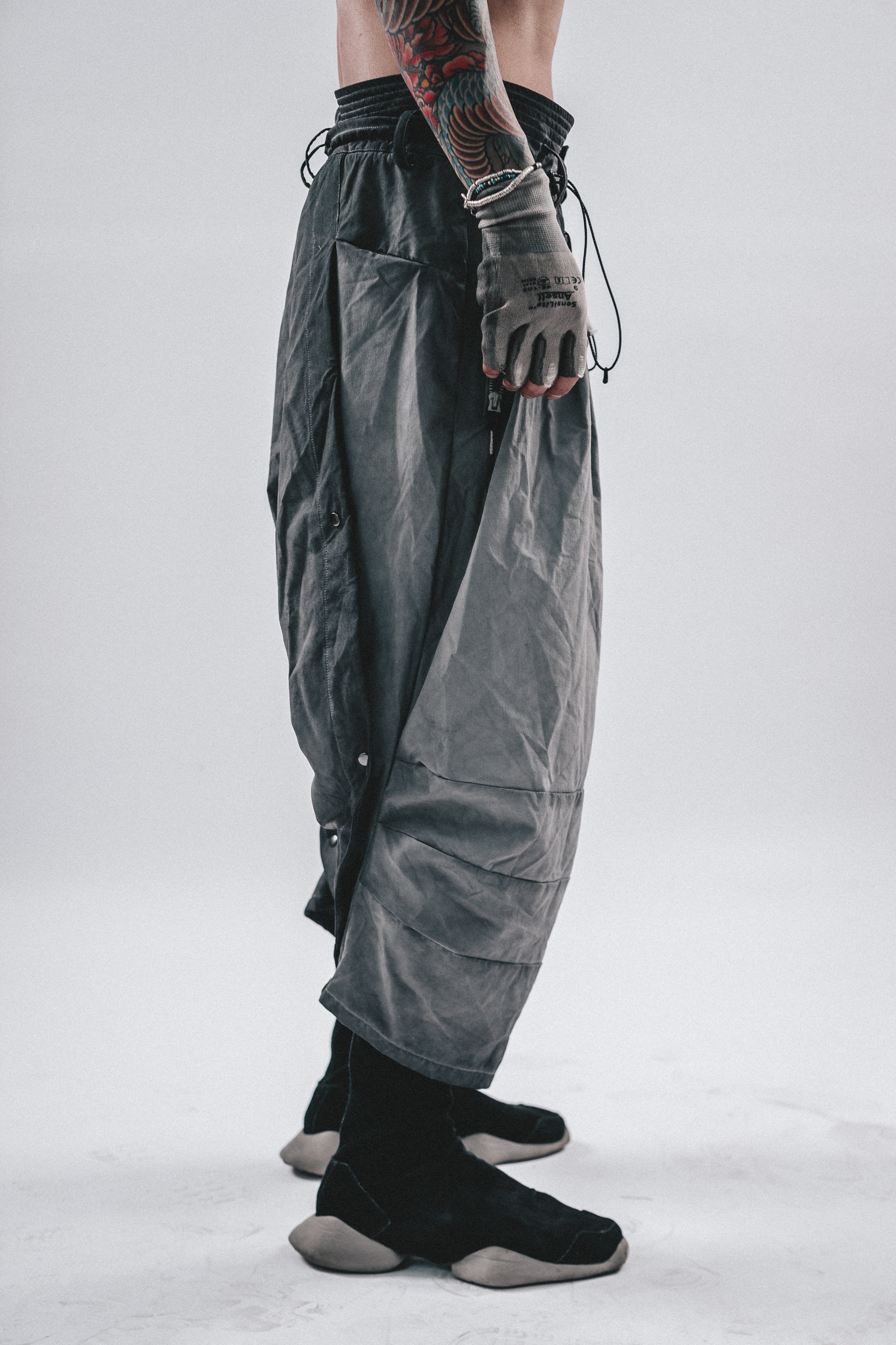 DRKLEI WASTELAND SAMURAI CROP PANTS