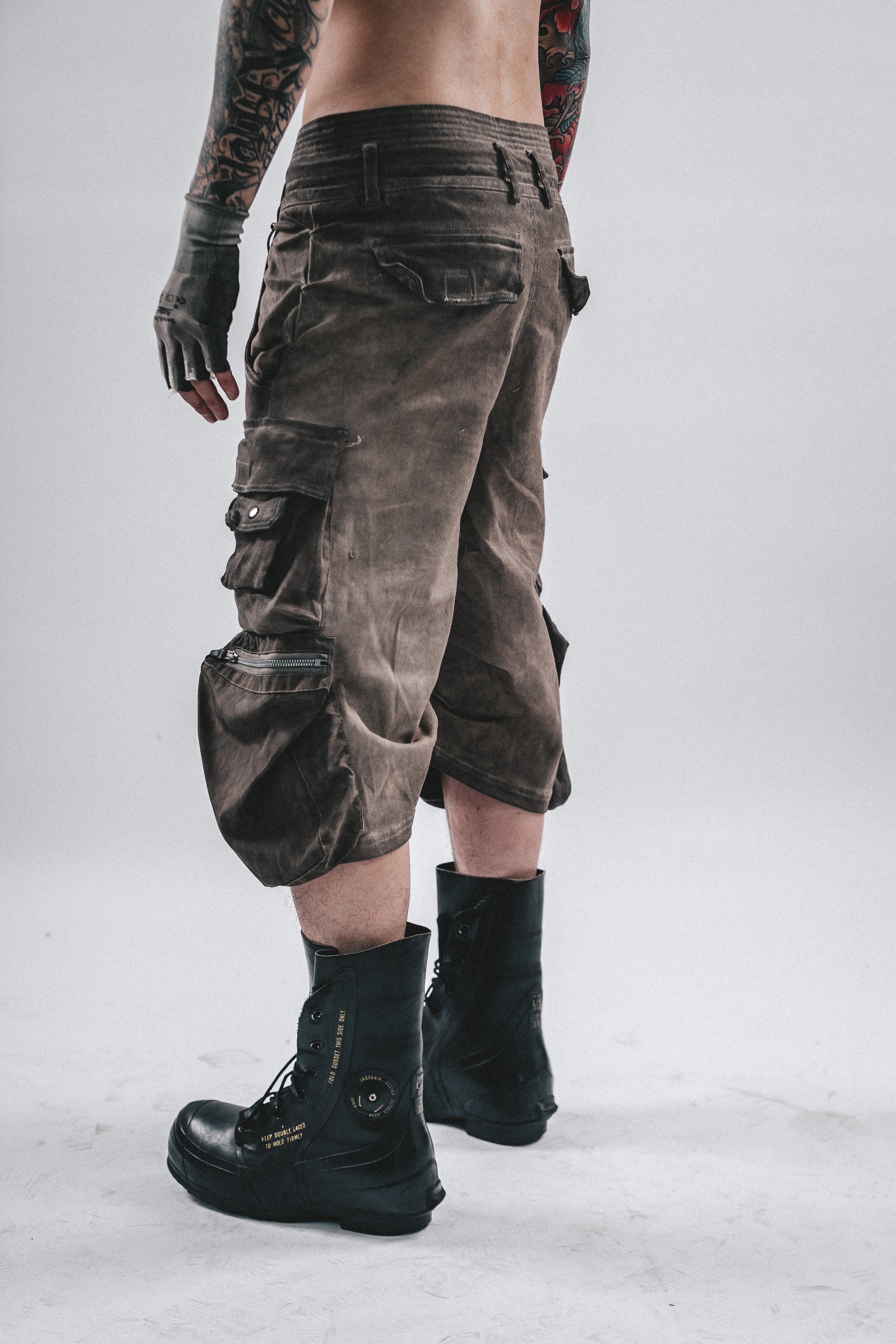 DRKLEI SANDBLAST MULTI-CARGO SHORTS