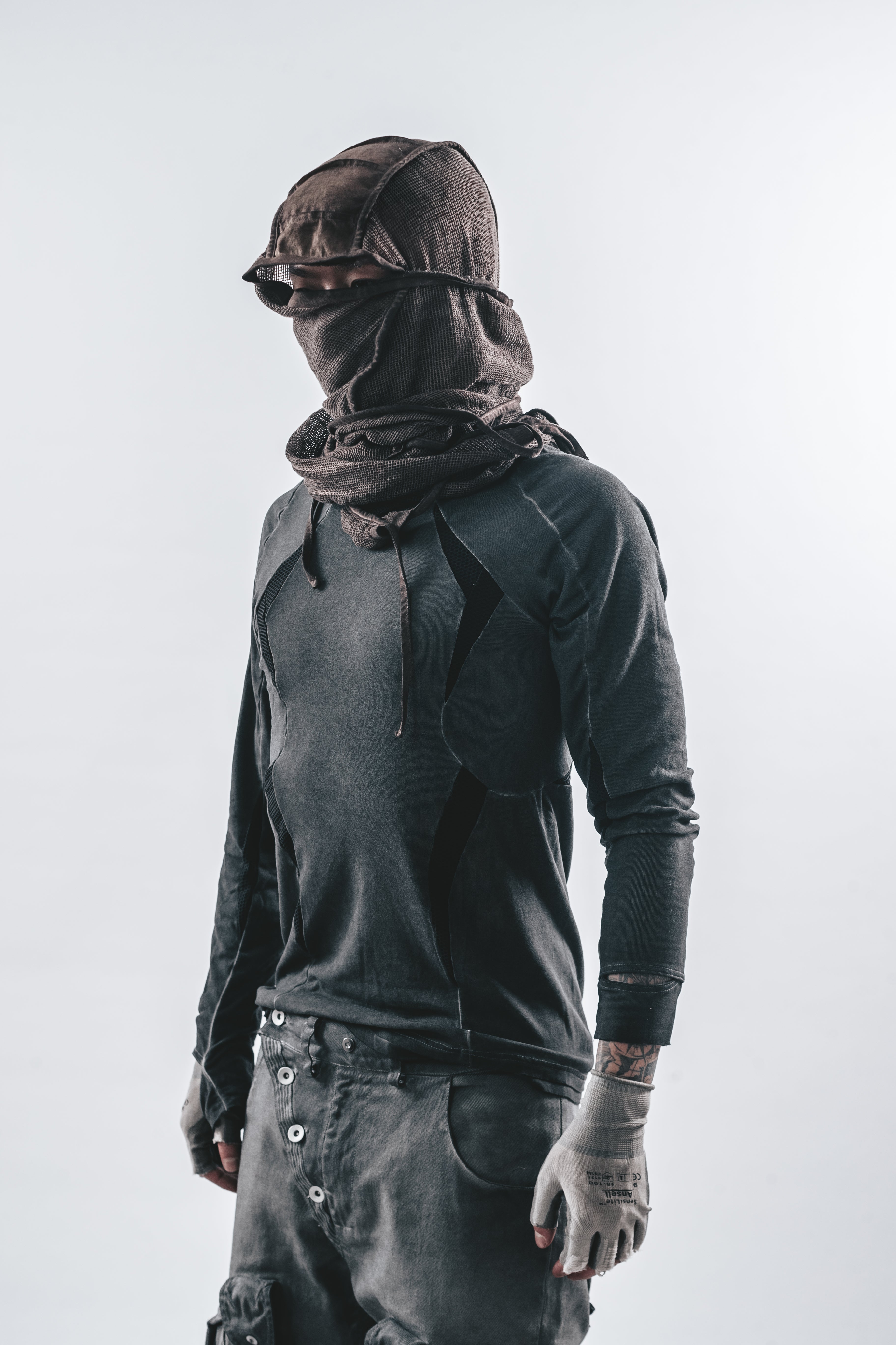 DRKLEI GEOMETRIC DECONSTRUCT DARK TEE