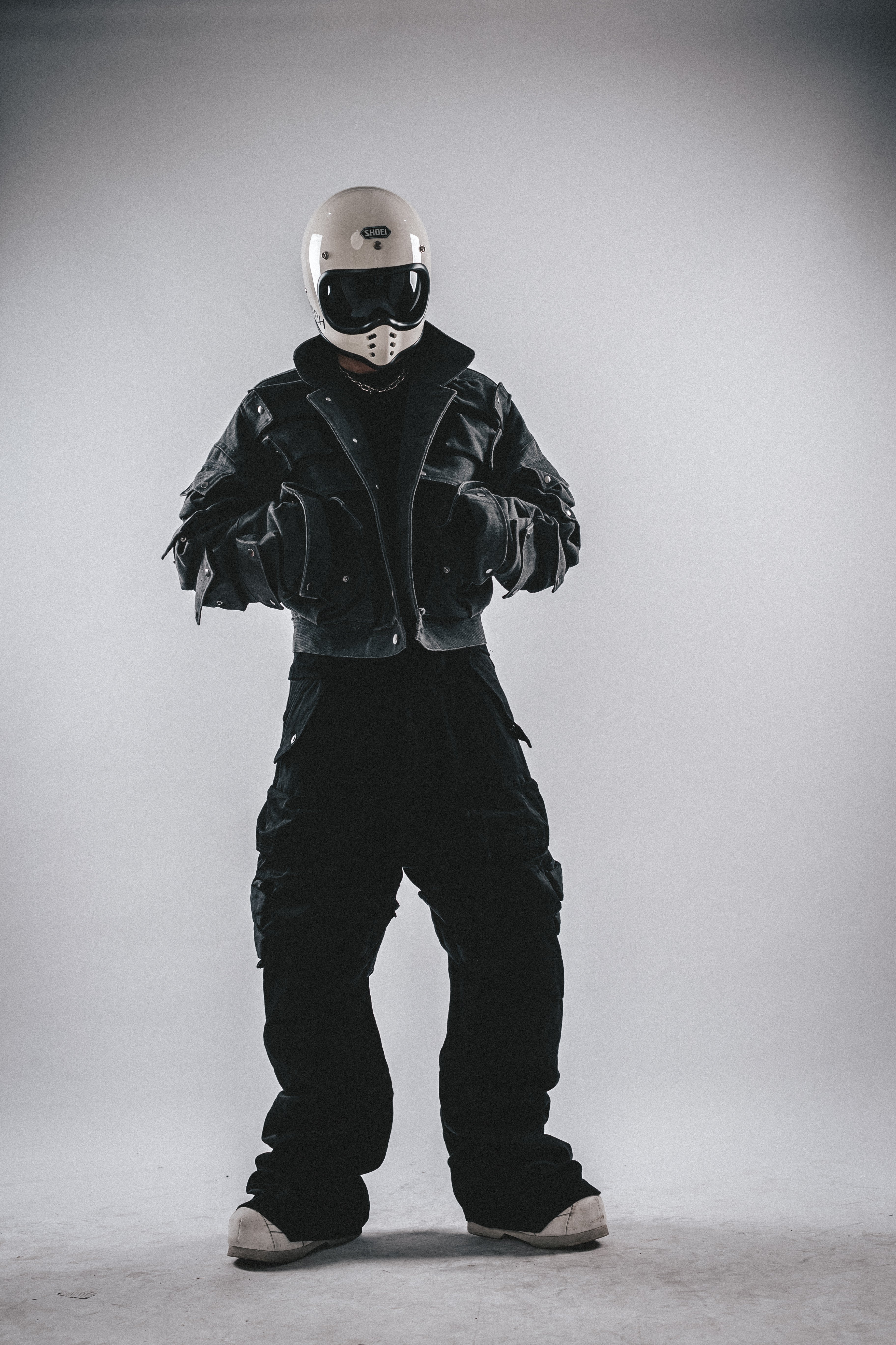 Heavy-Duty Boxy Canvas Jacket with 3D Pockets