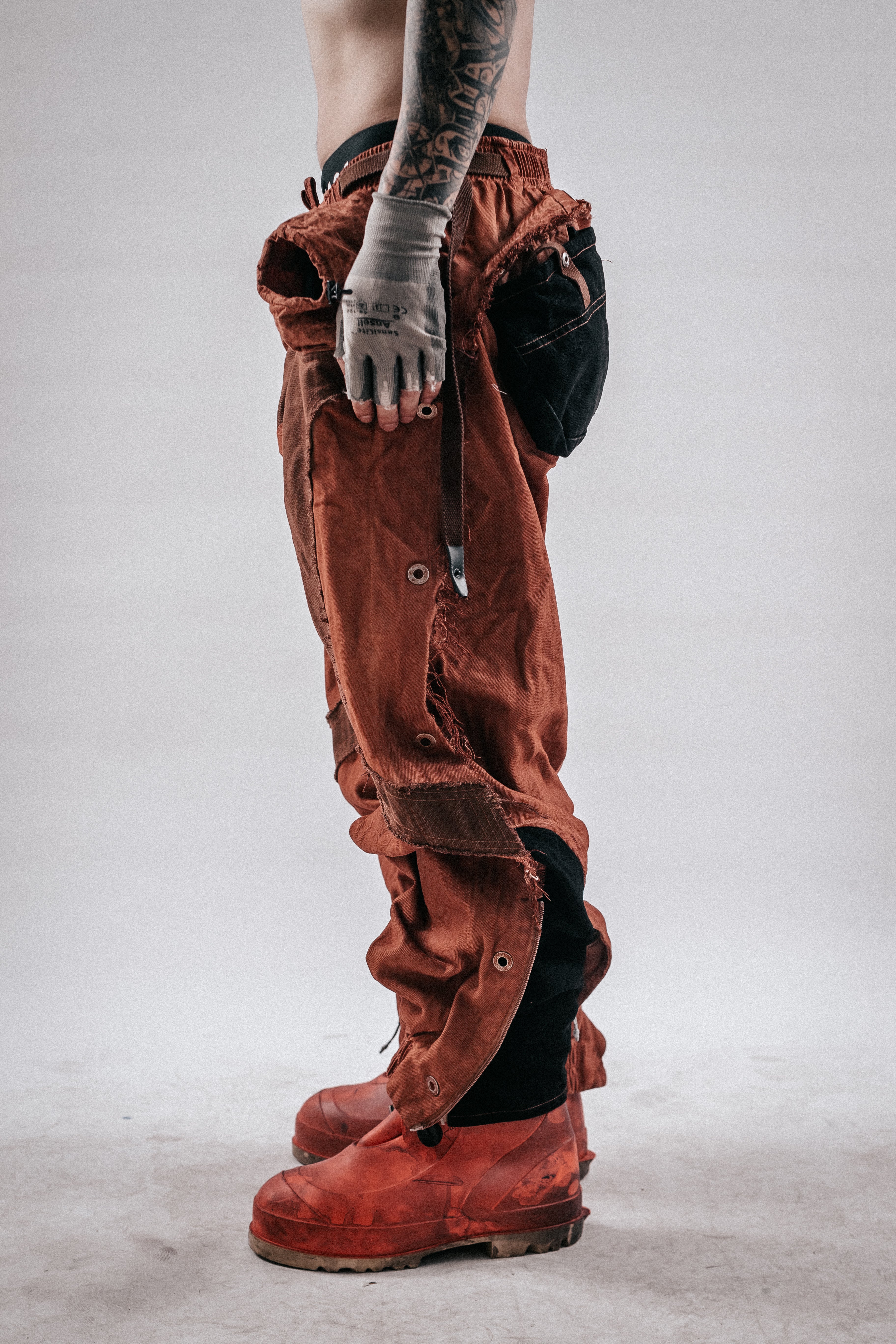 DRKLEI WASTELAND MESH CARGO PANTS