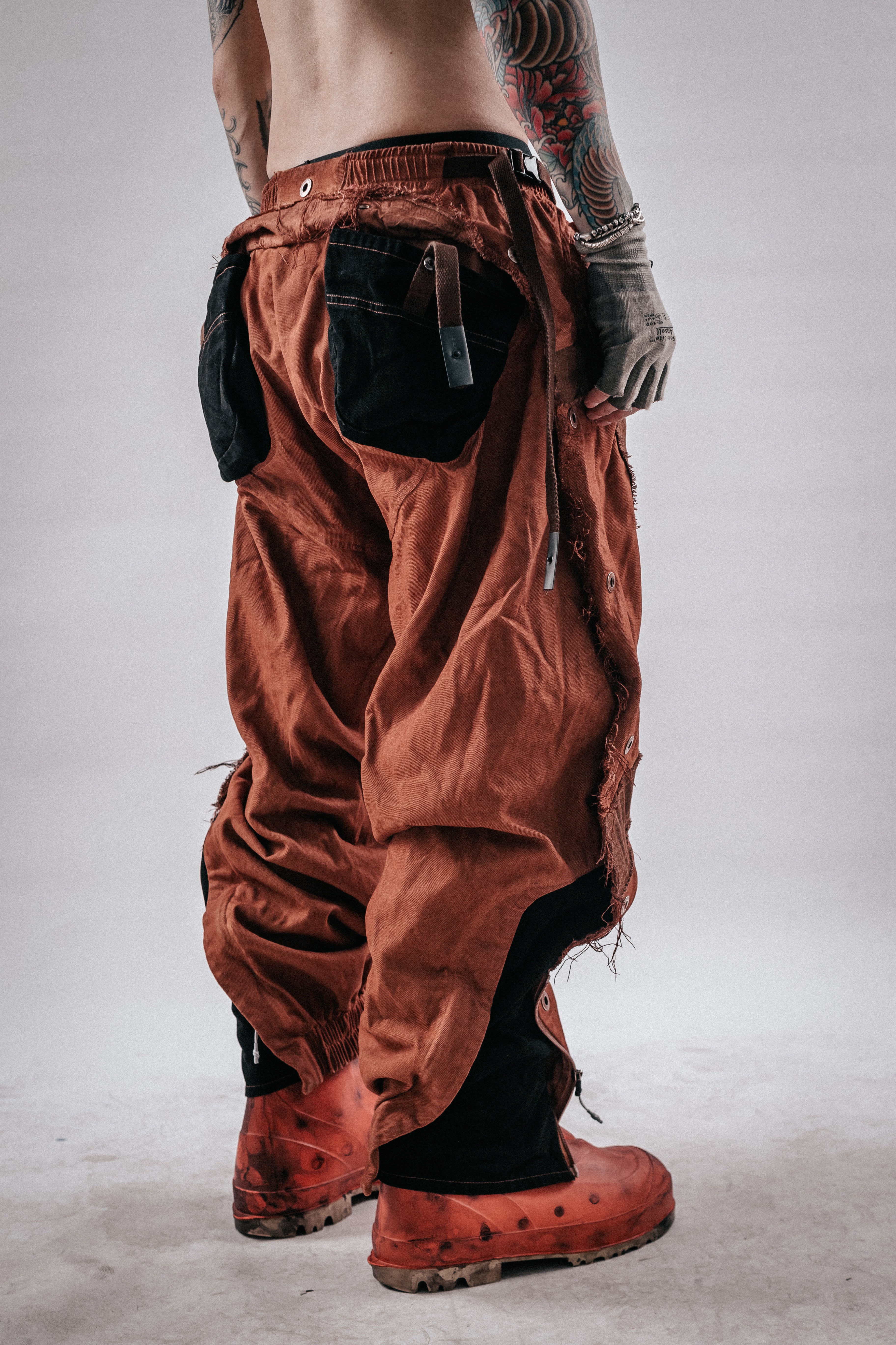 DRKLEI WASTELAND MESH CARGO PANTS