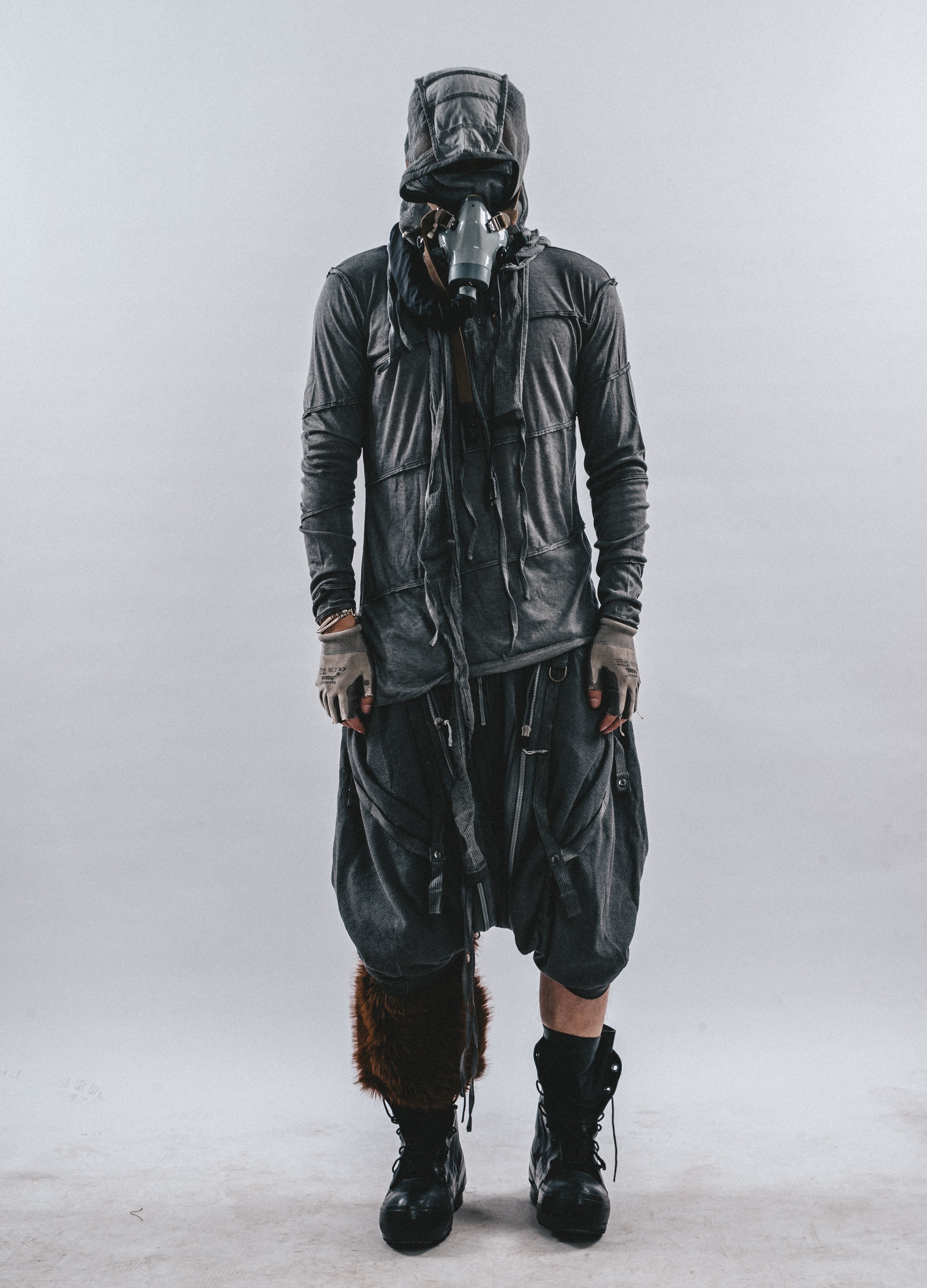 DRKLEI SPIRAL RAW EDGE LONGSLEEVE