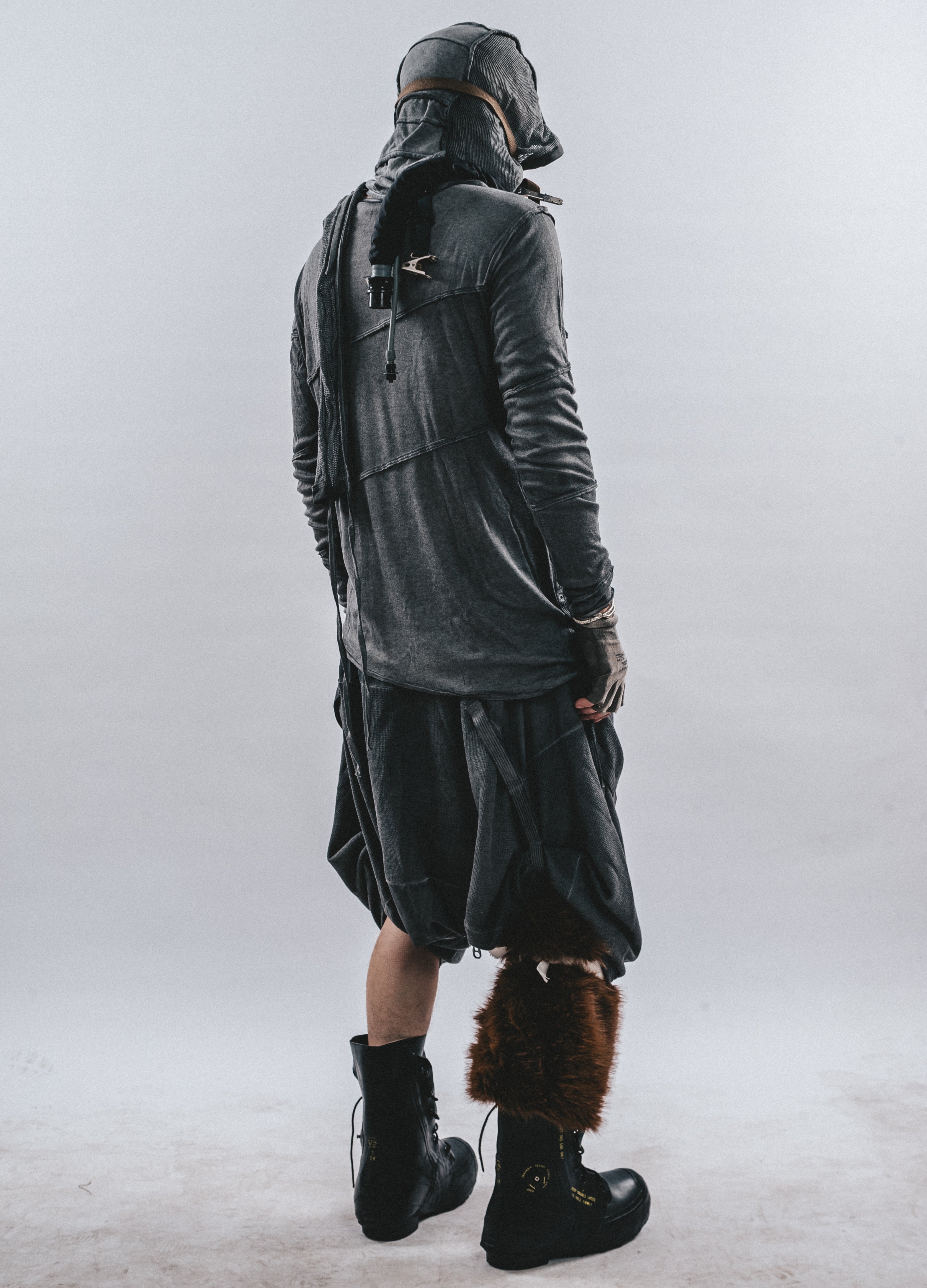 DRKLEI SPIRAL RAW EDGE LONGSLEEVE