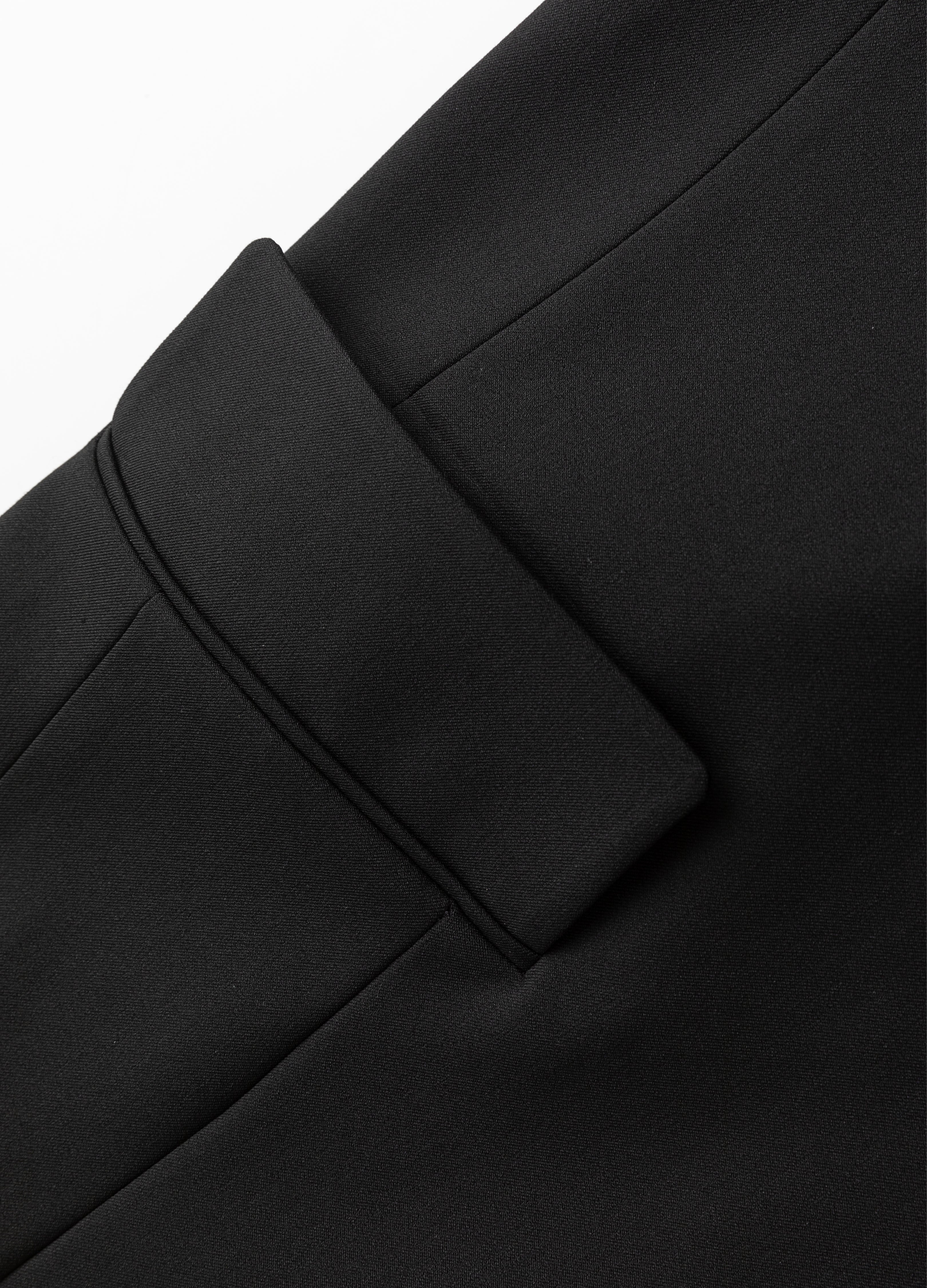 23FW Structured Shoulder Slim-Fit Suit Jacket