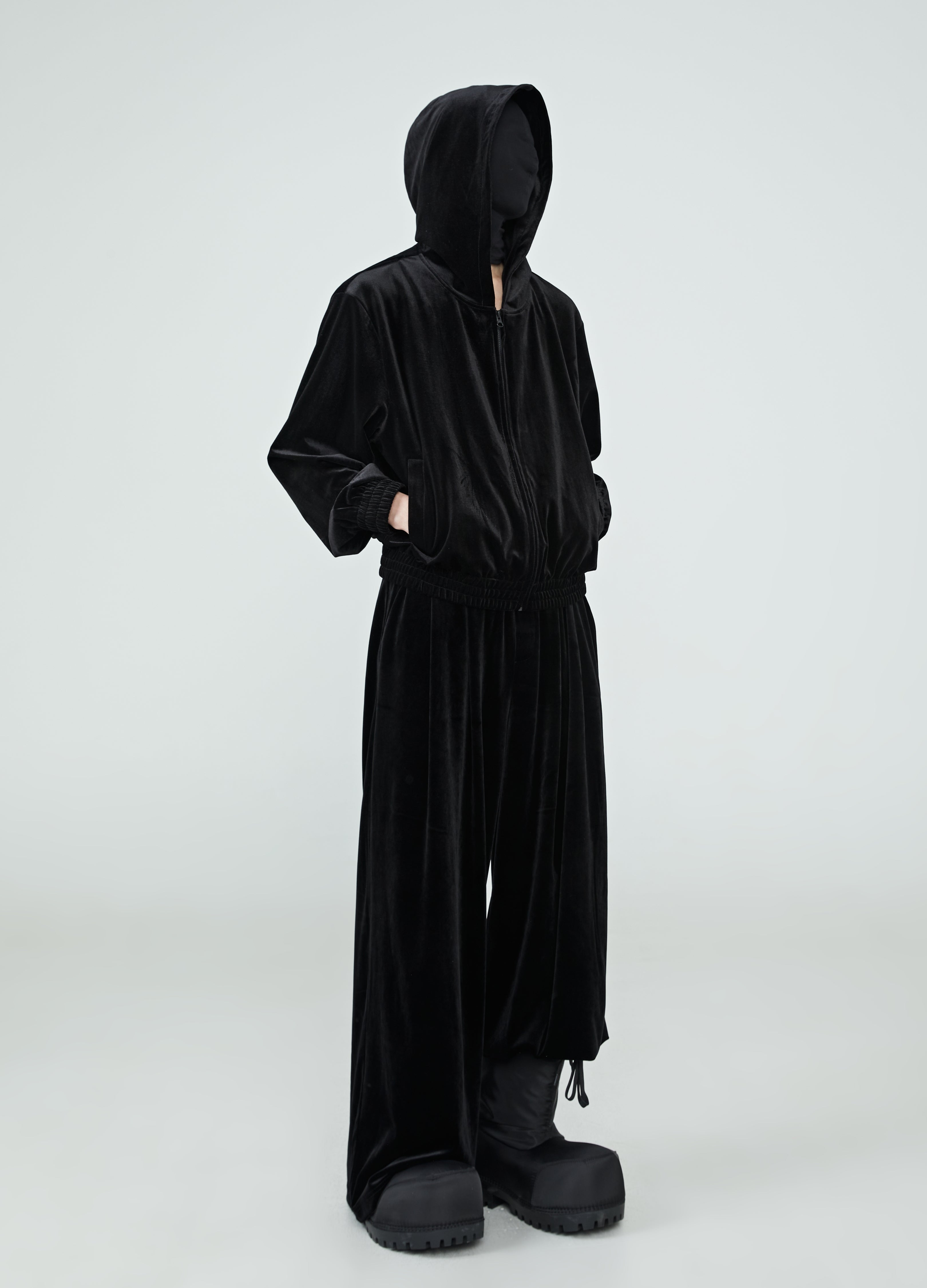 24SS Voyager Velvet Zip-Up