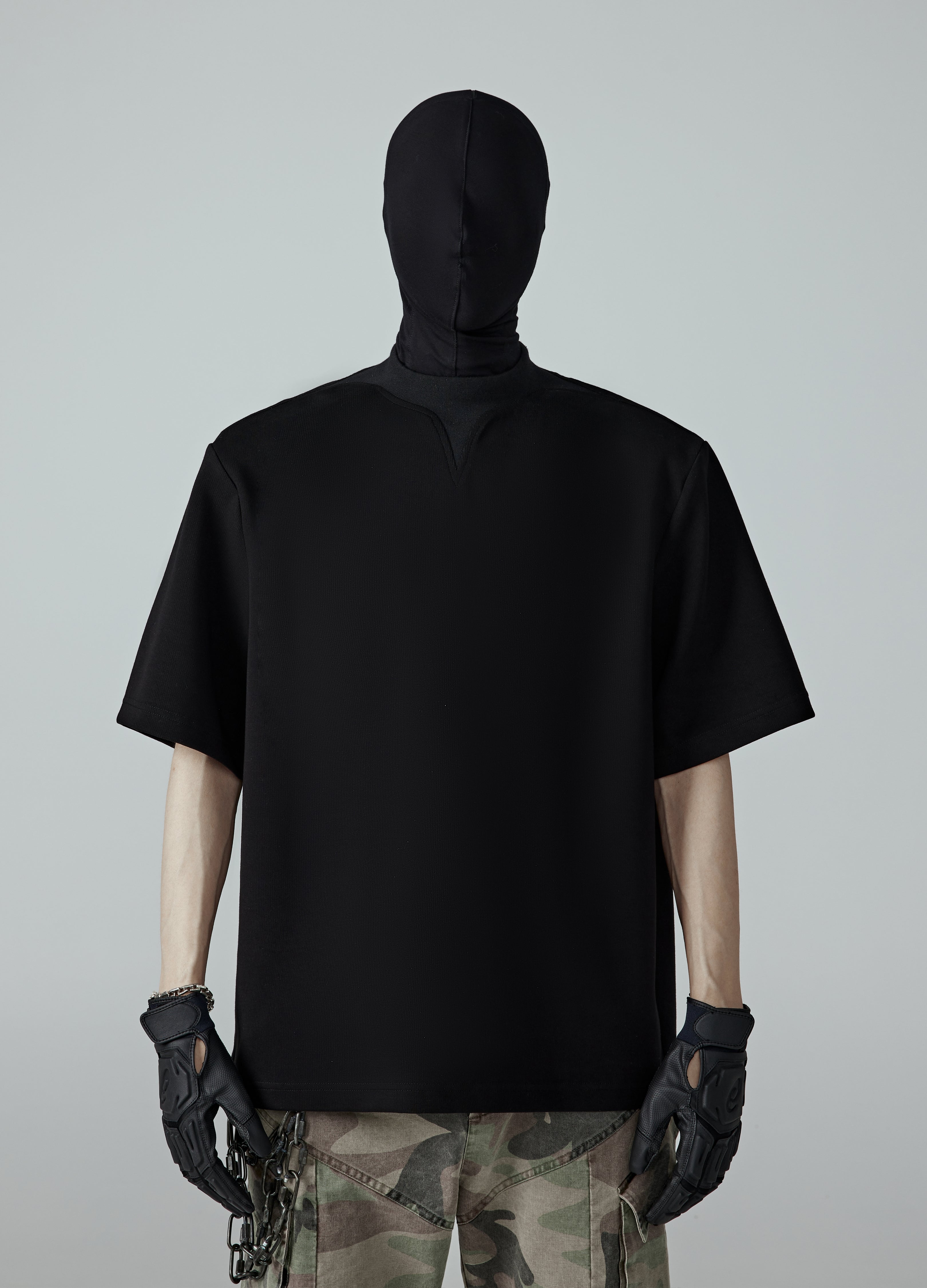 24SS Detachable Shoulder Pad V-Neck Tee