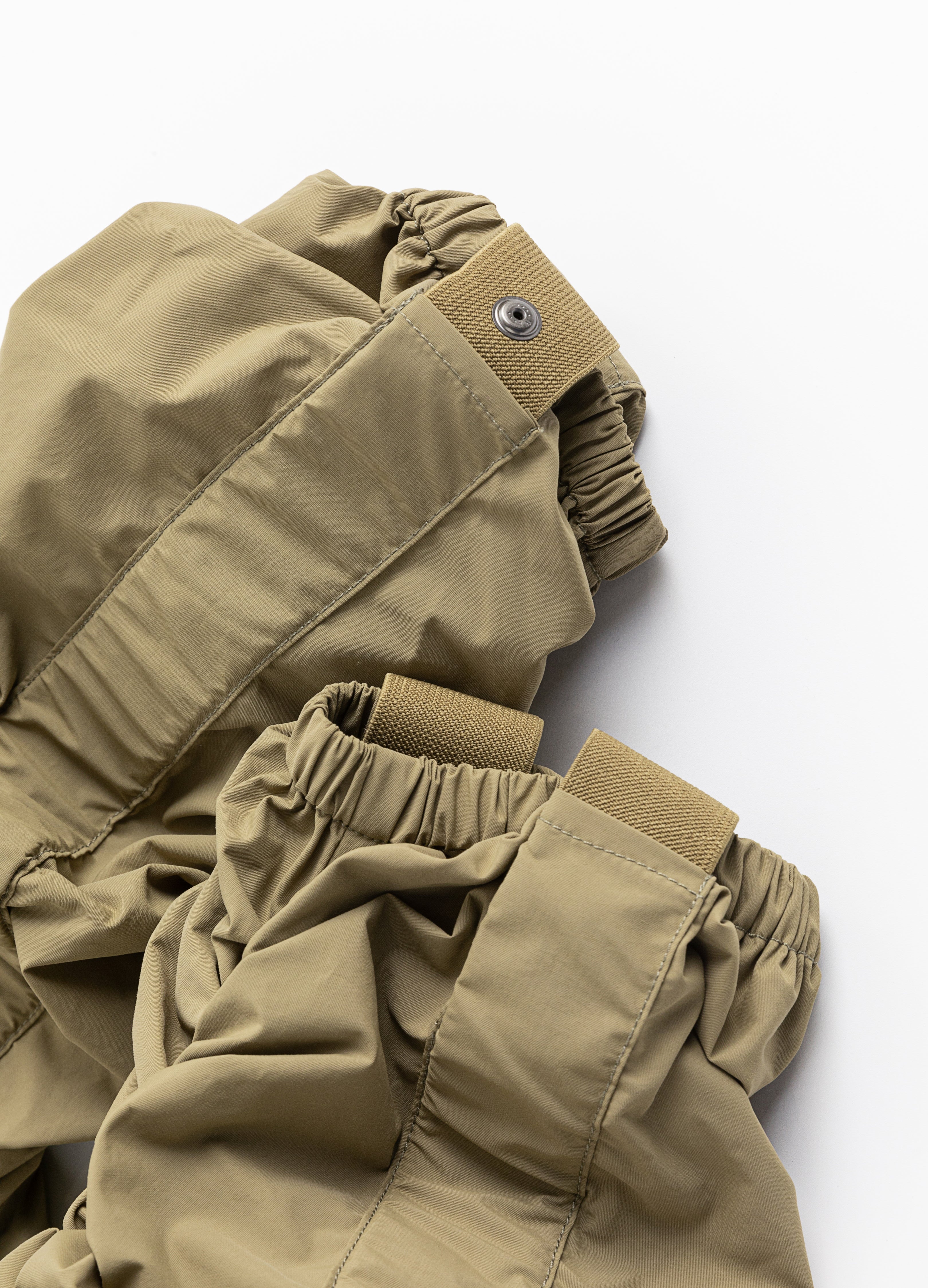 Wasteland Multi-Functional Hooded Windbreaker