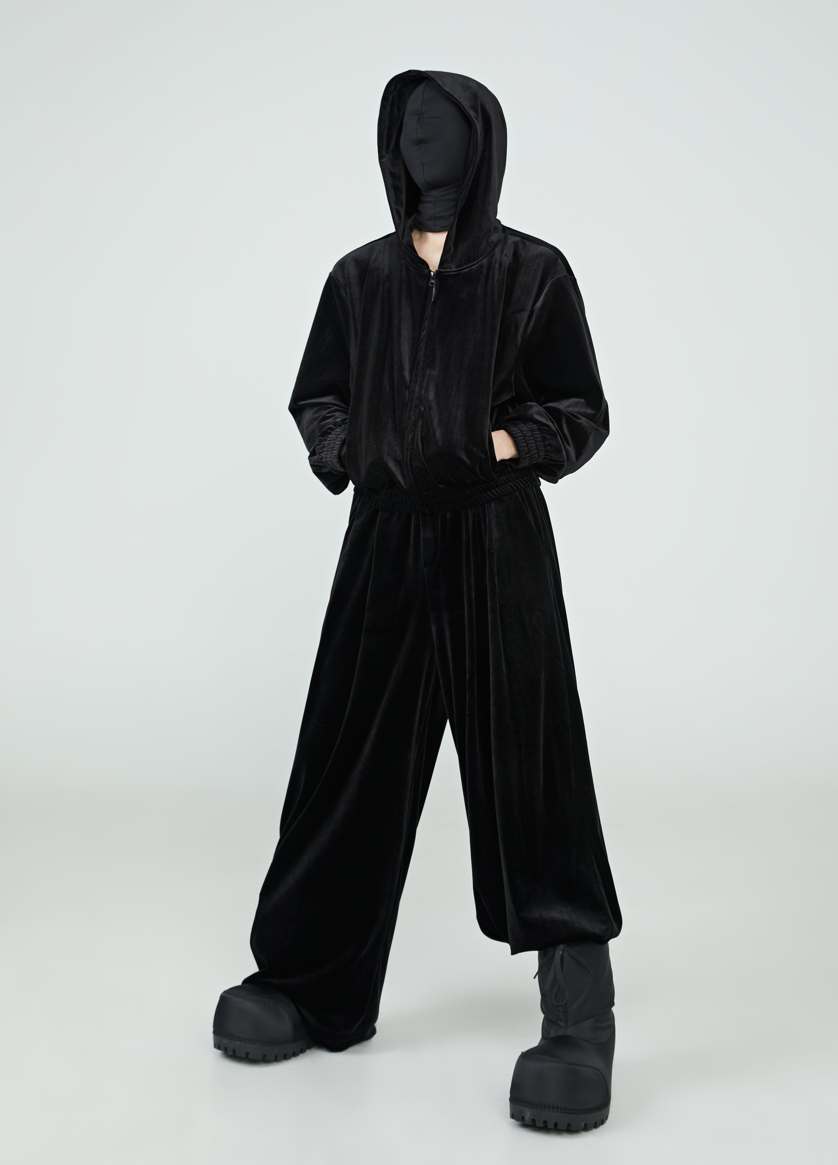 24SS Voyager Velvet Zip-Up