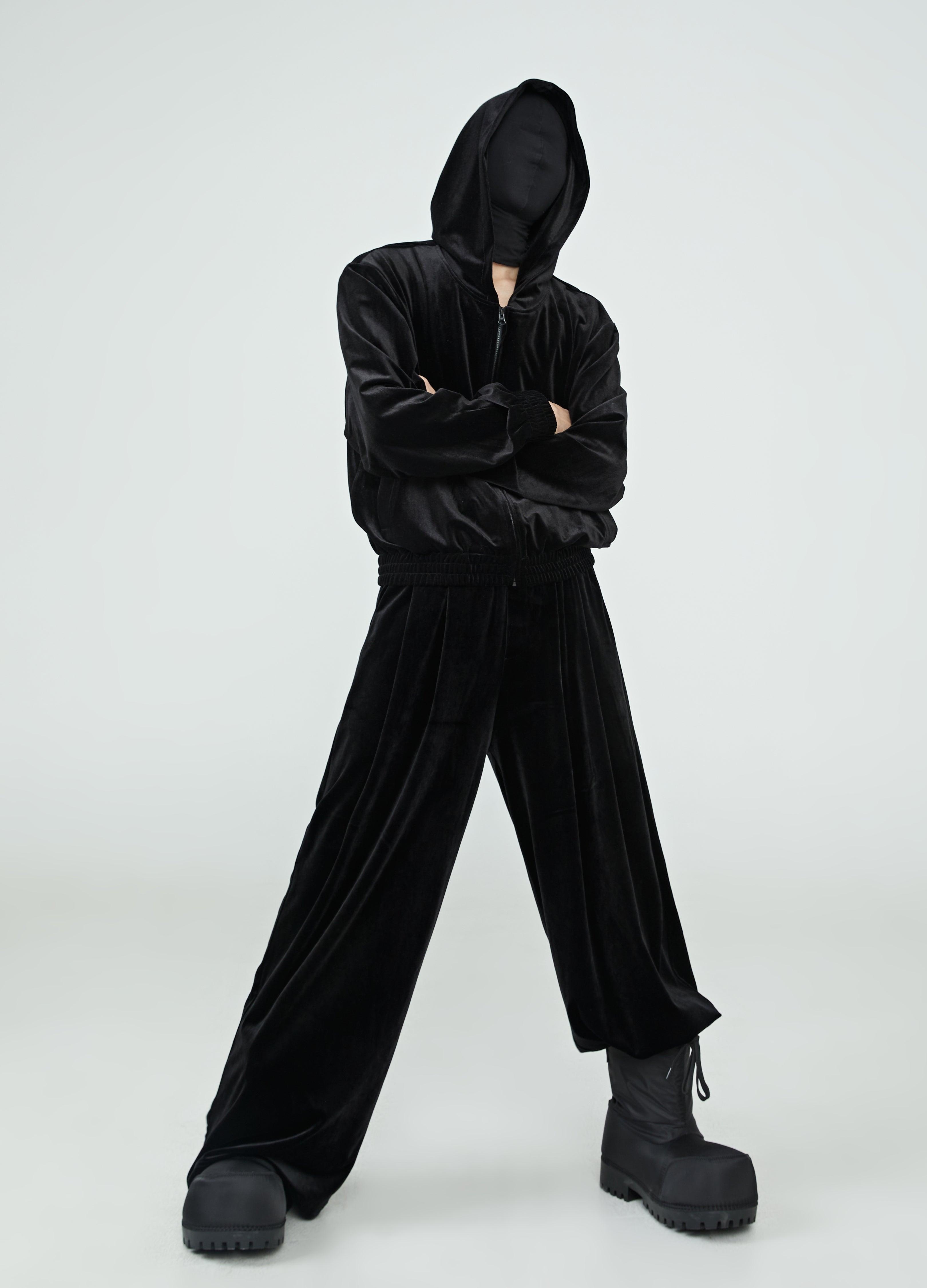 24SS Voyager Velvet Zip-Up