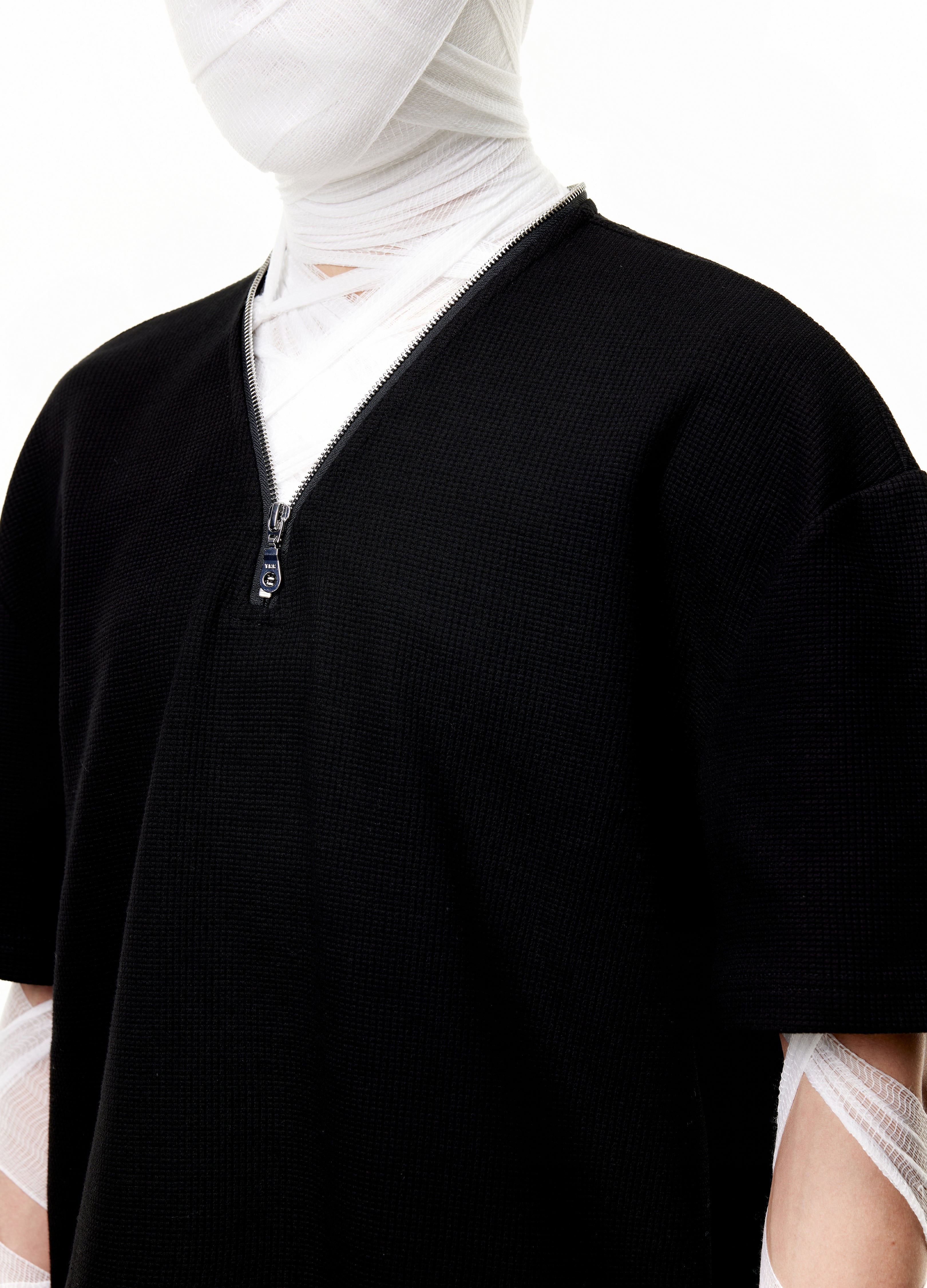 WAFFLE ZIP FUNCTIONAL TEE