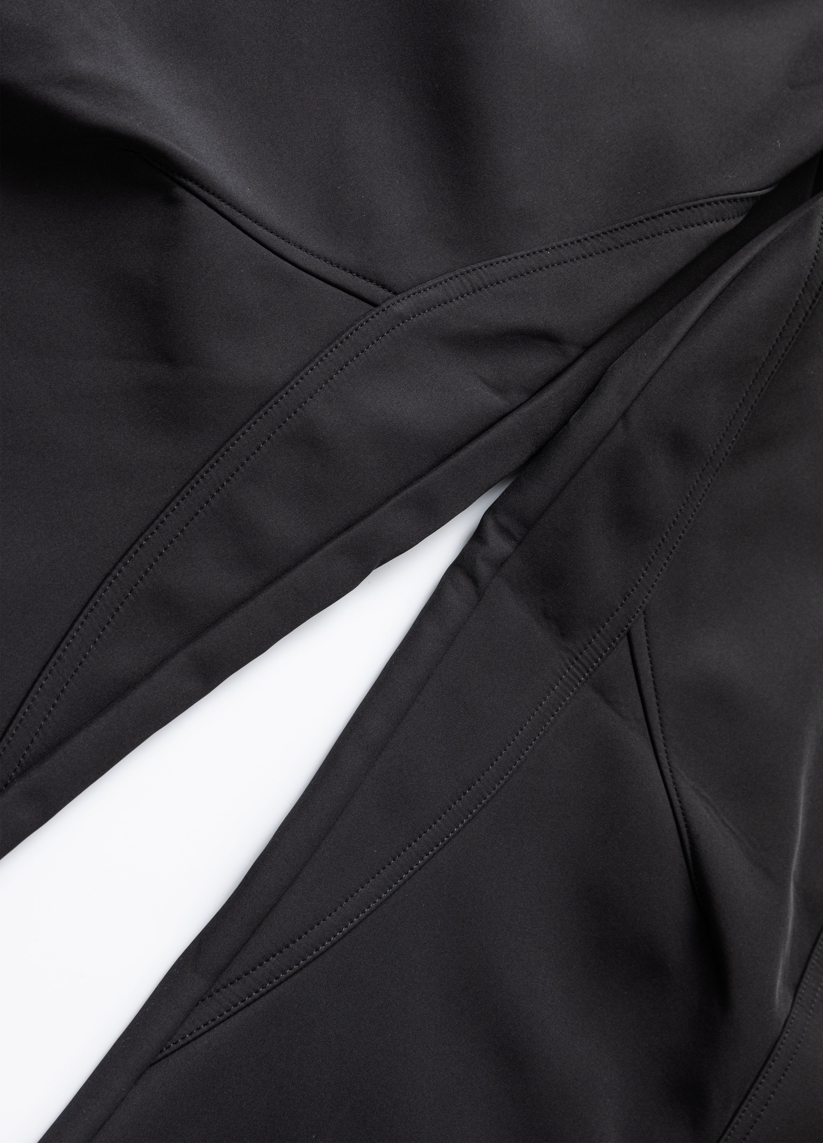 25FW BANANA CUT WIDE TROUSERS