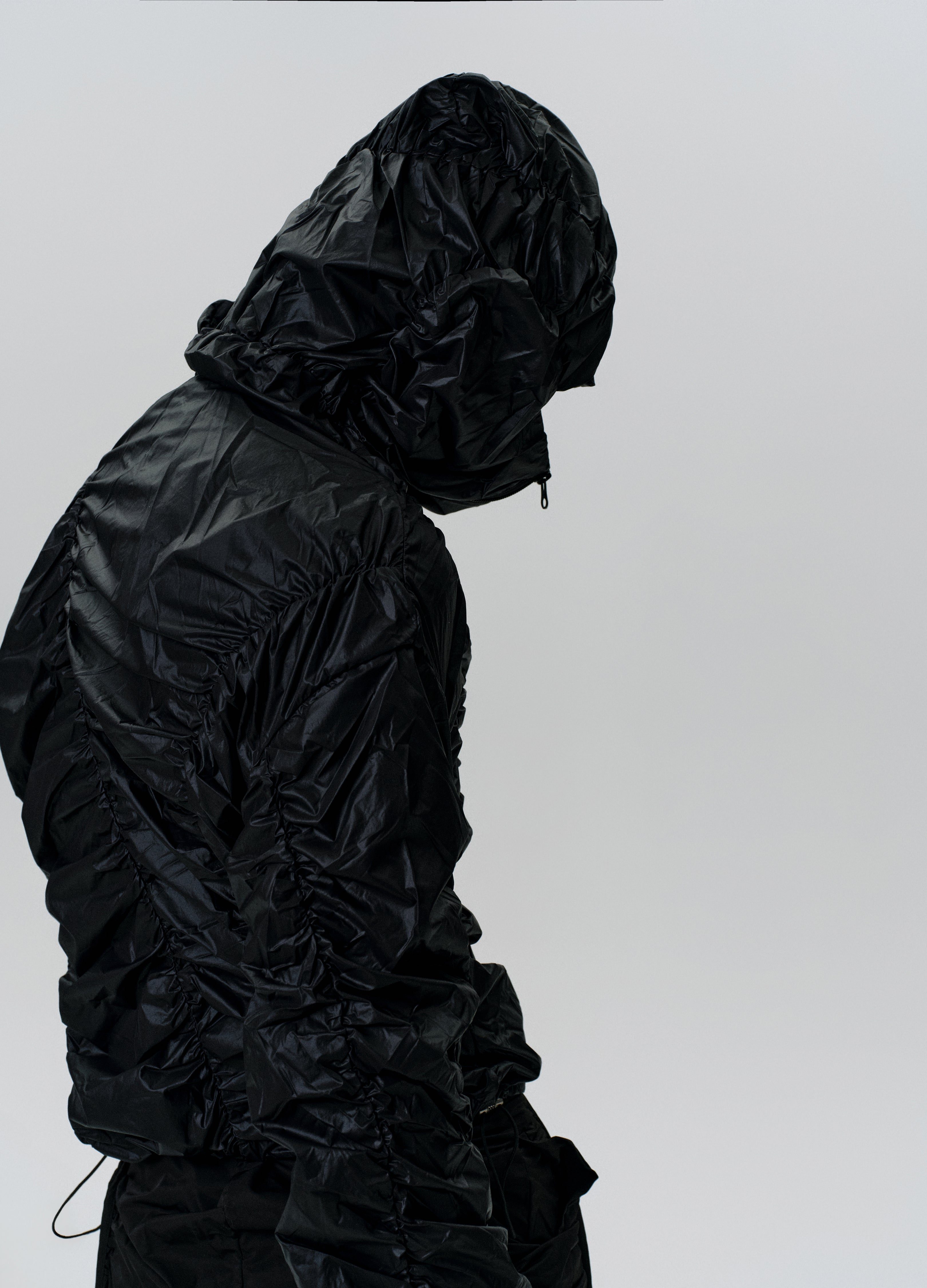 25SS RUIN WRINKLE DARK HOODED SHELL