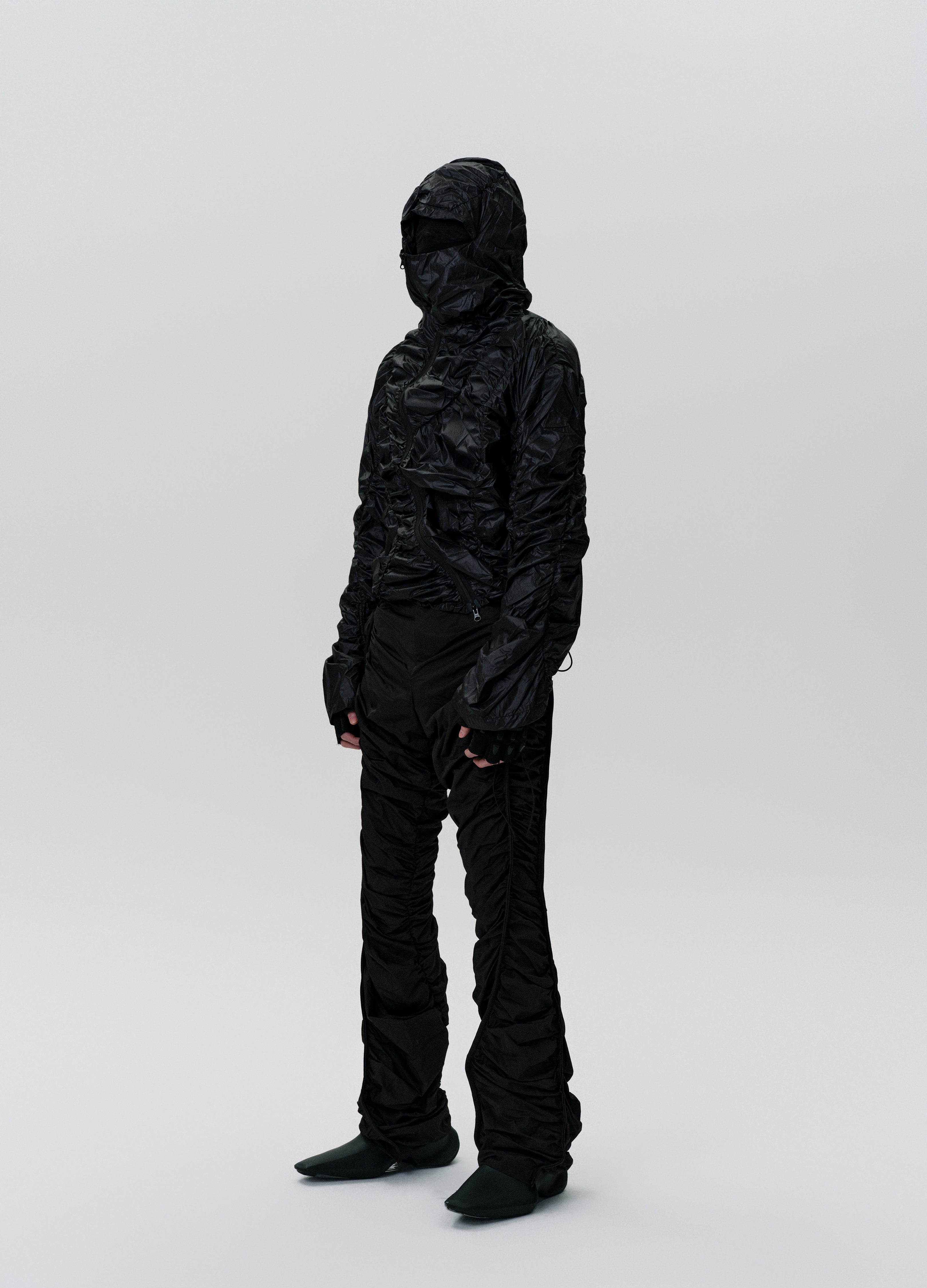 25SS WRINKLE SHELL TECH DARK TROUSERS