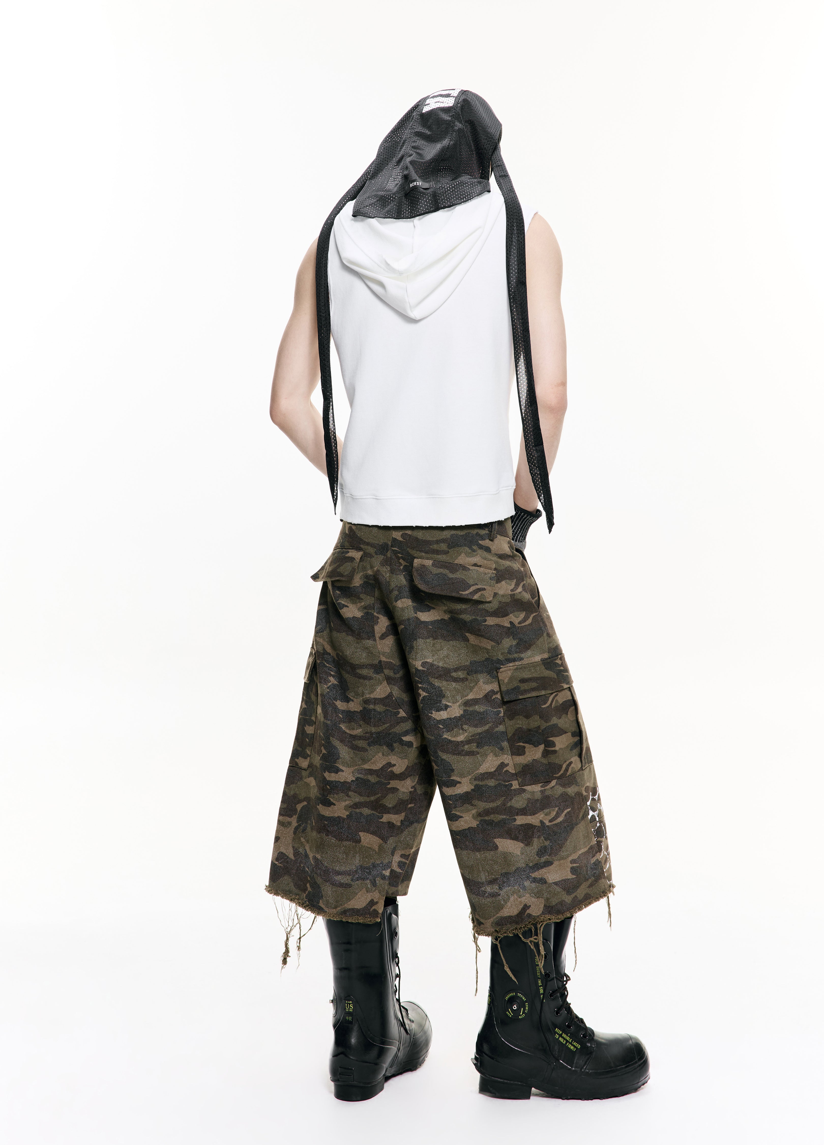 26SS STAR LOGO HOODED TANK