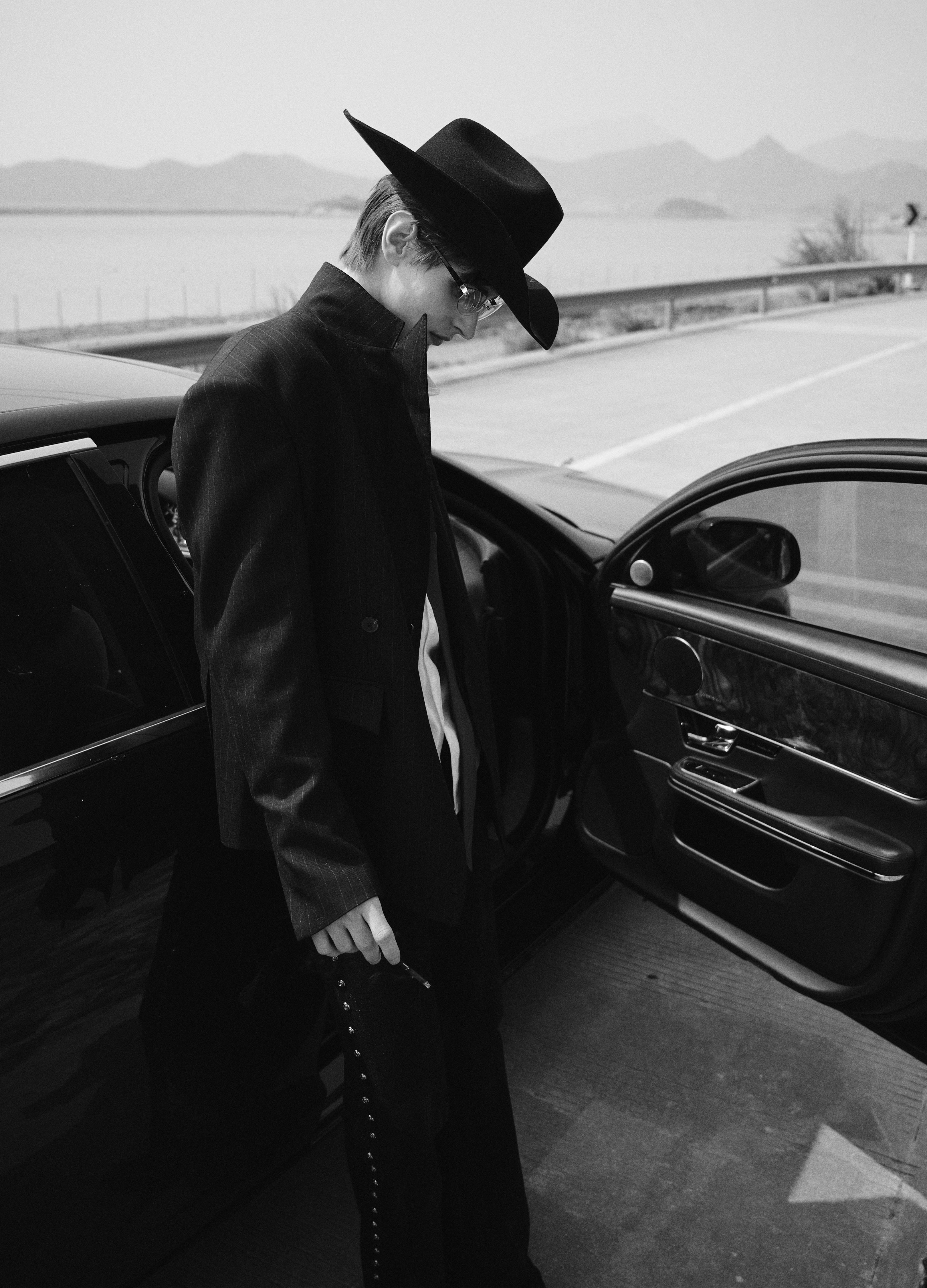 25SS BLADE STRIPE DECONSTRUCTED SUIT